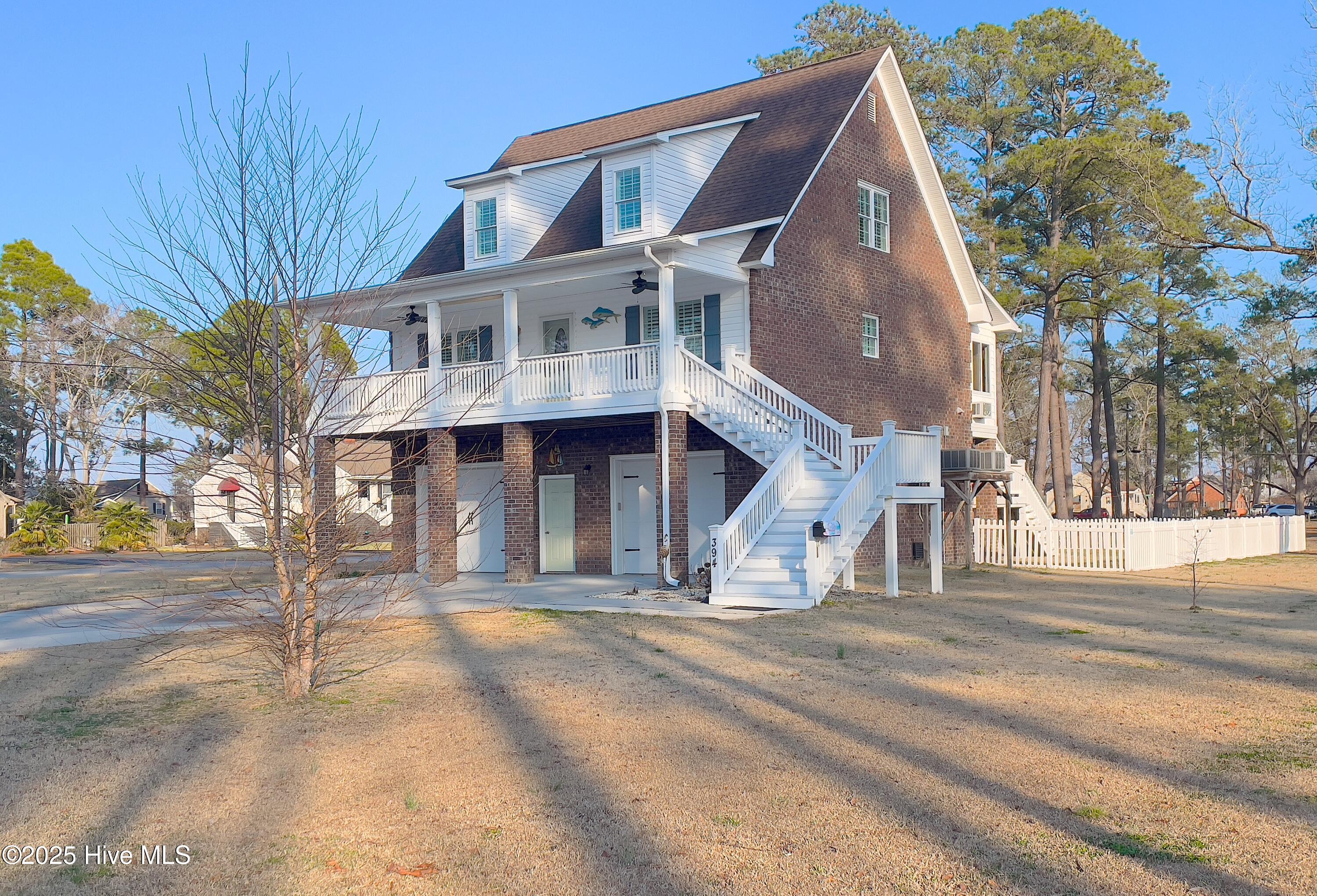 394 Riverview Street