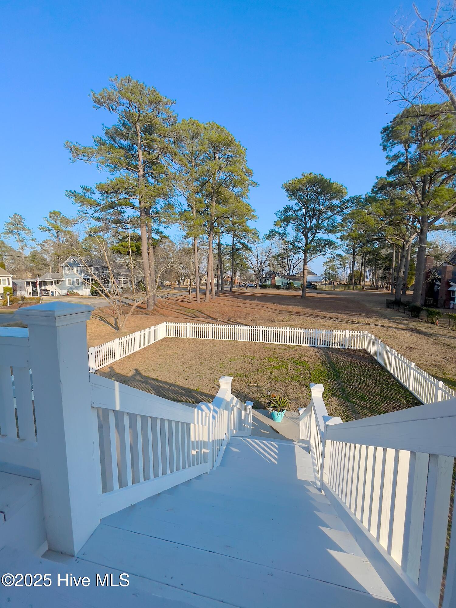 394 Riverview Street