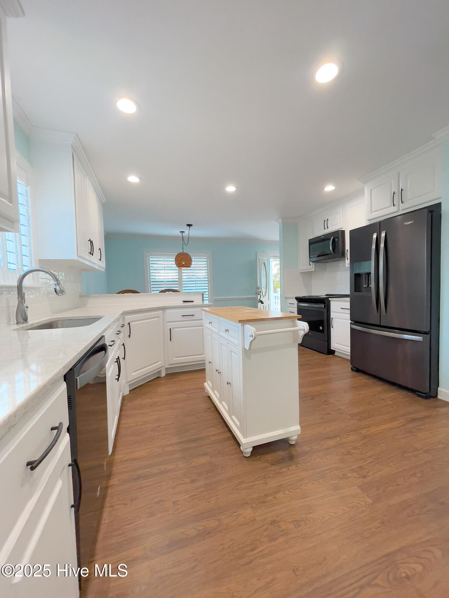 394 Riverview Street