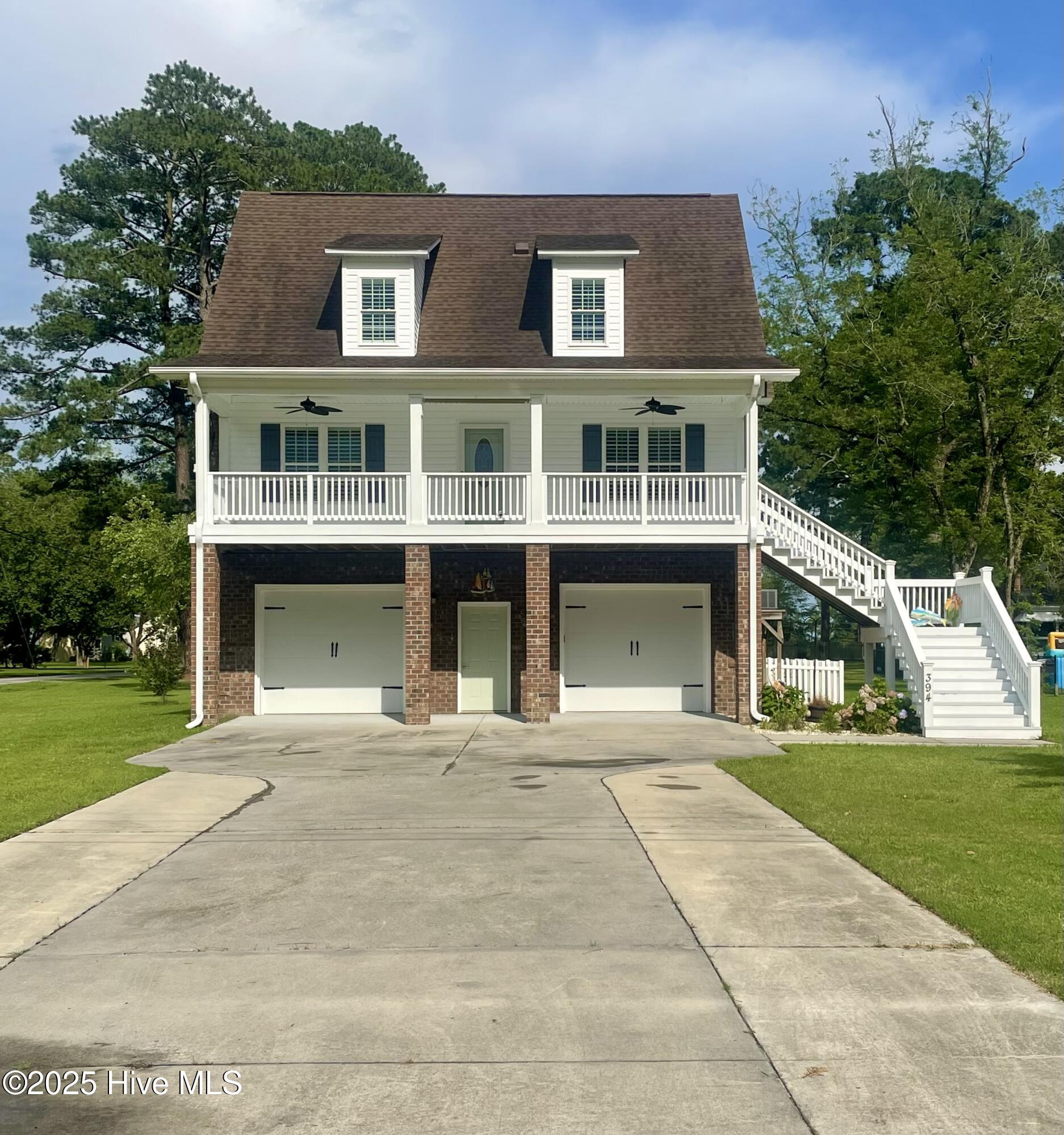 394 Riverview Street