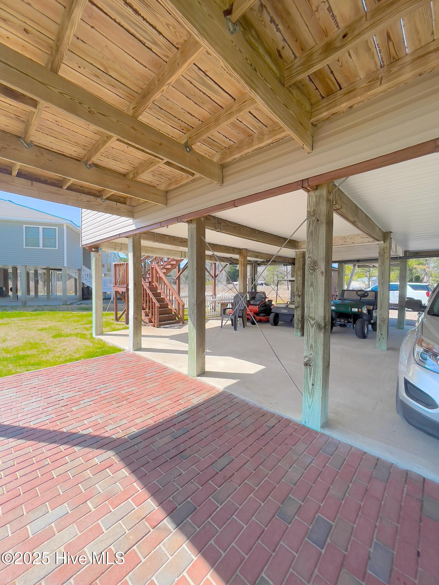 386 Sparrow Avenue