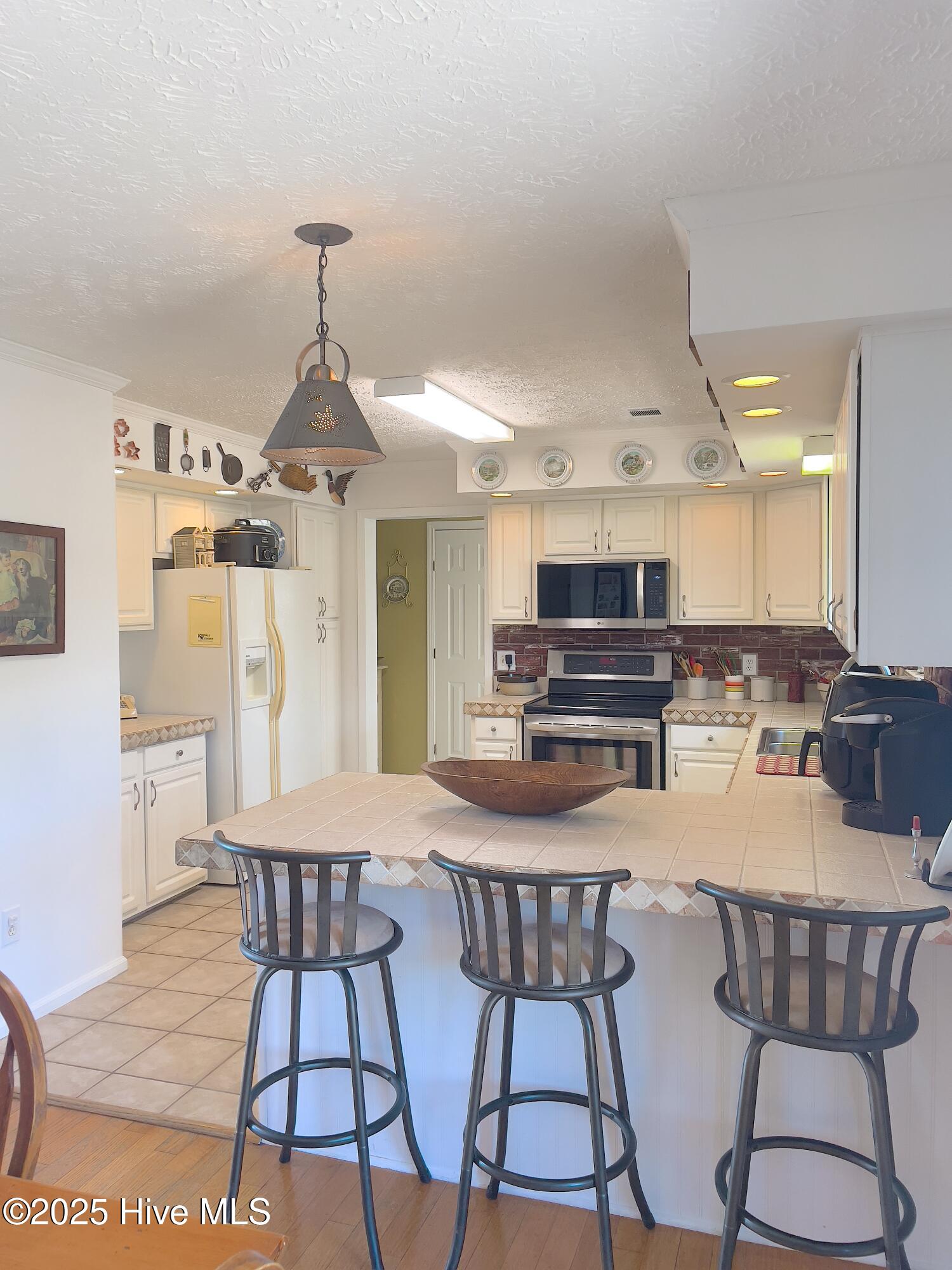 386 Sparrow Avenue