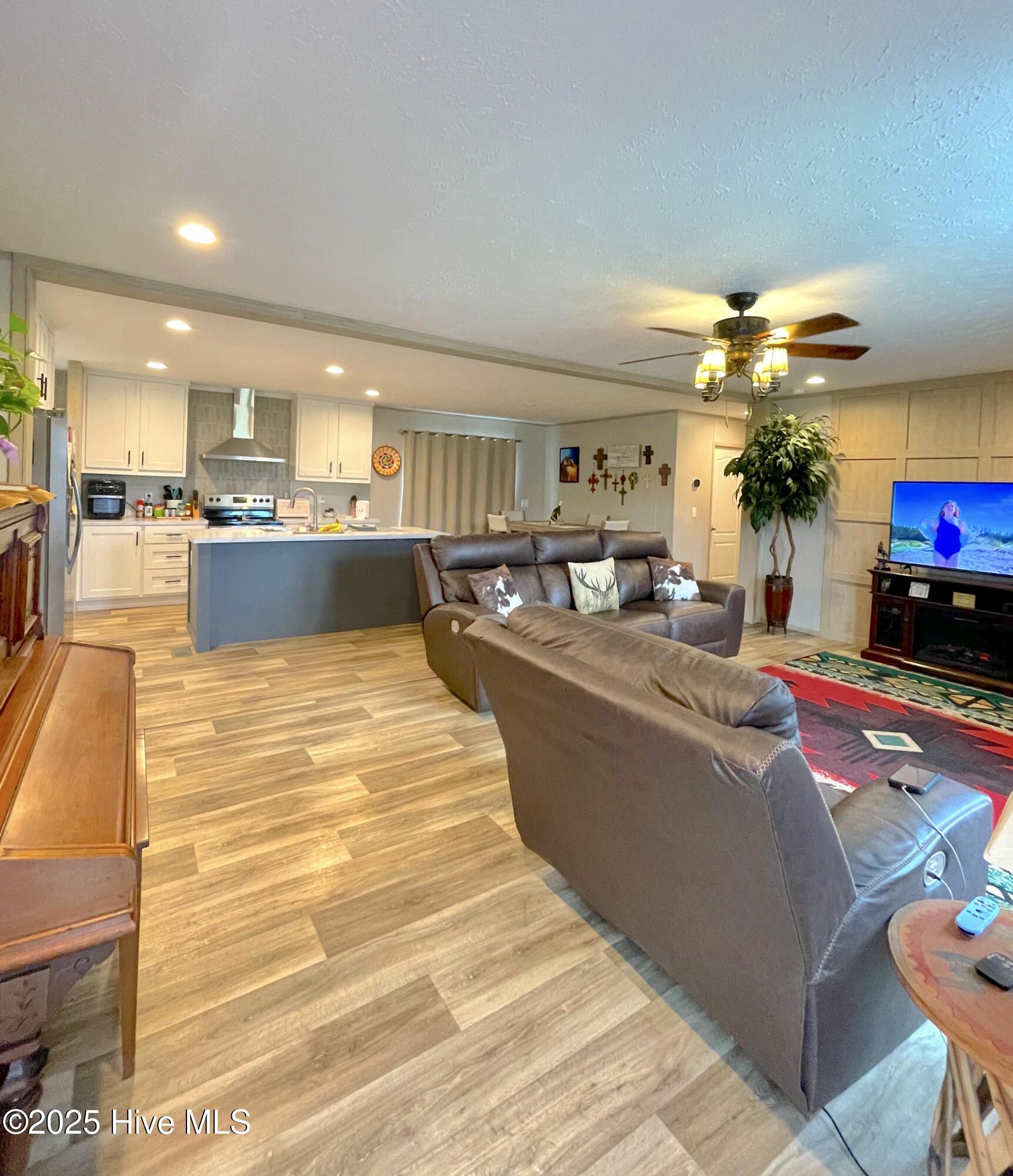449 Doxie Lane