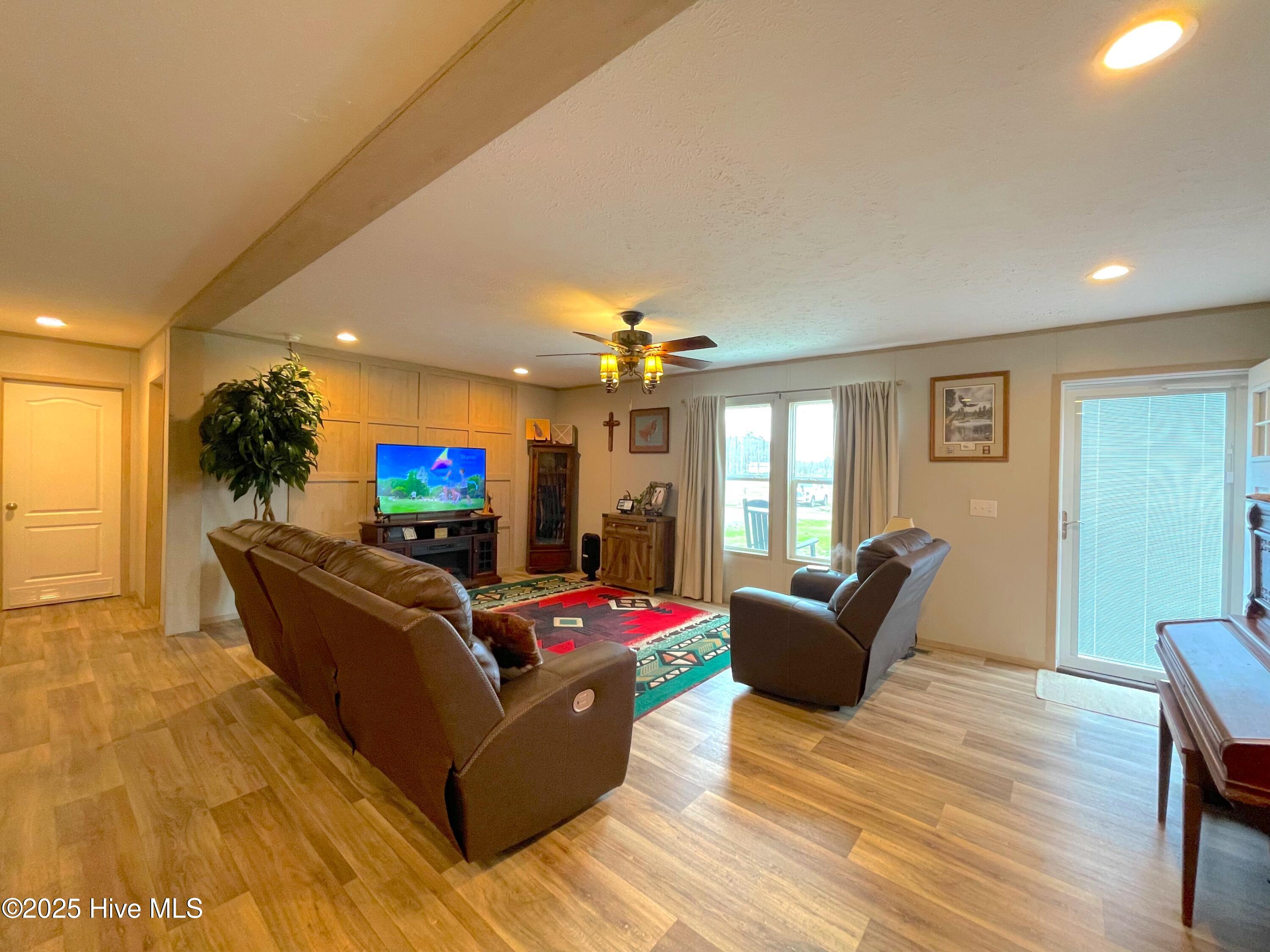 449 Doxie Lane