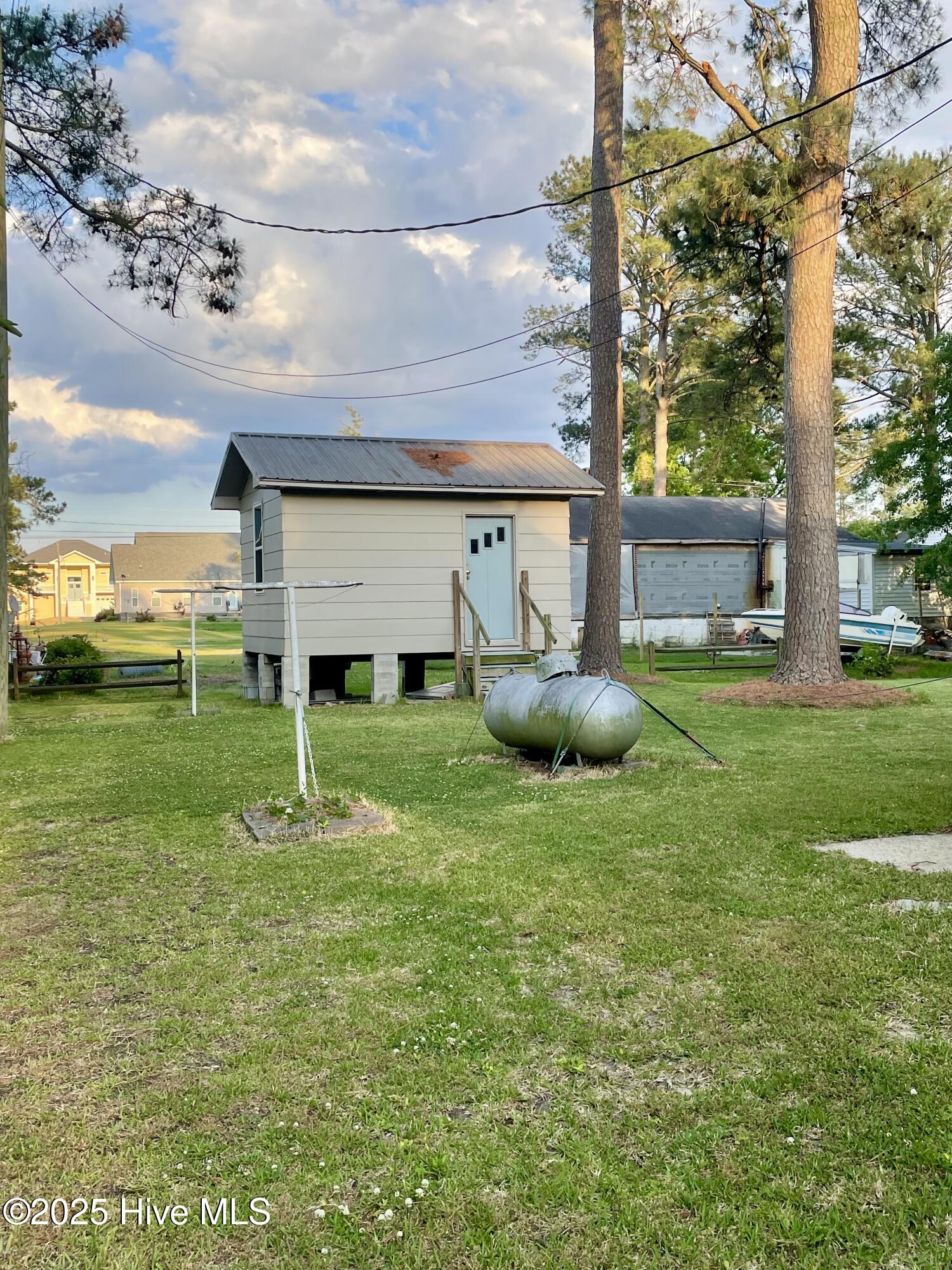 442 Lamont Street