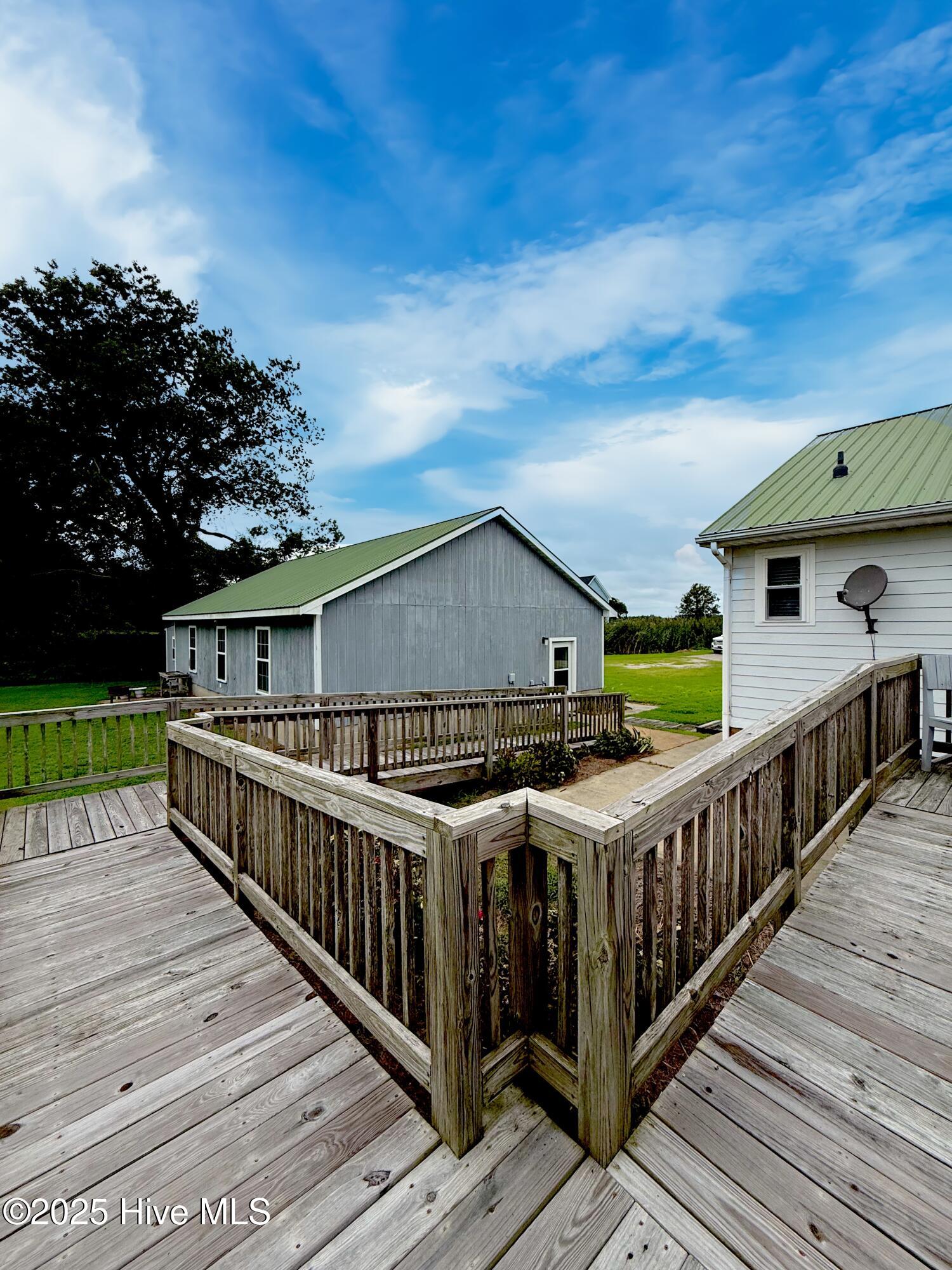 7760 Piney Woods Road