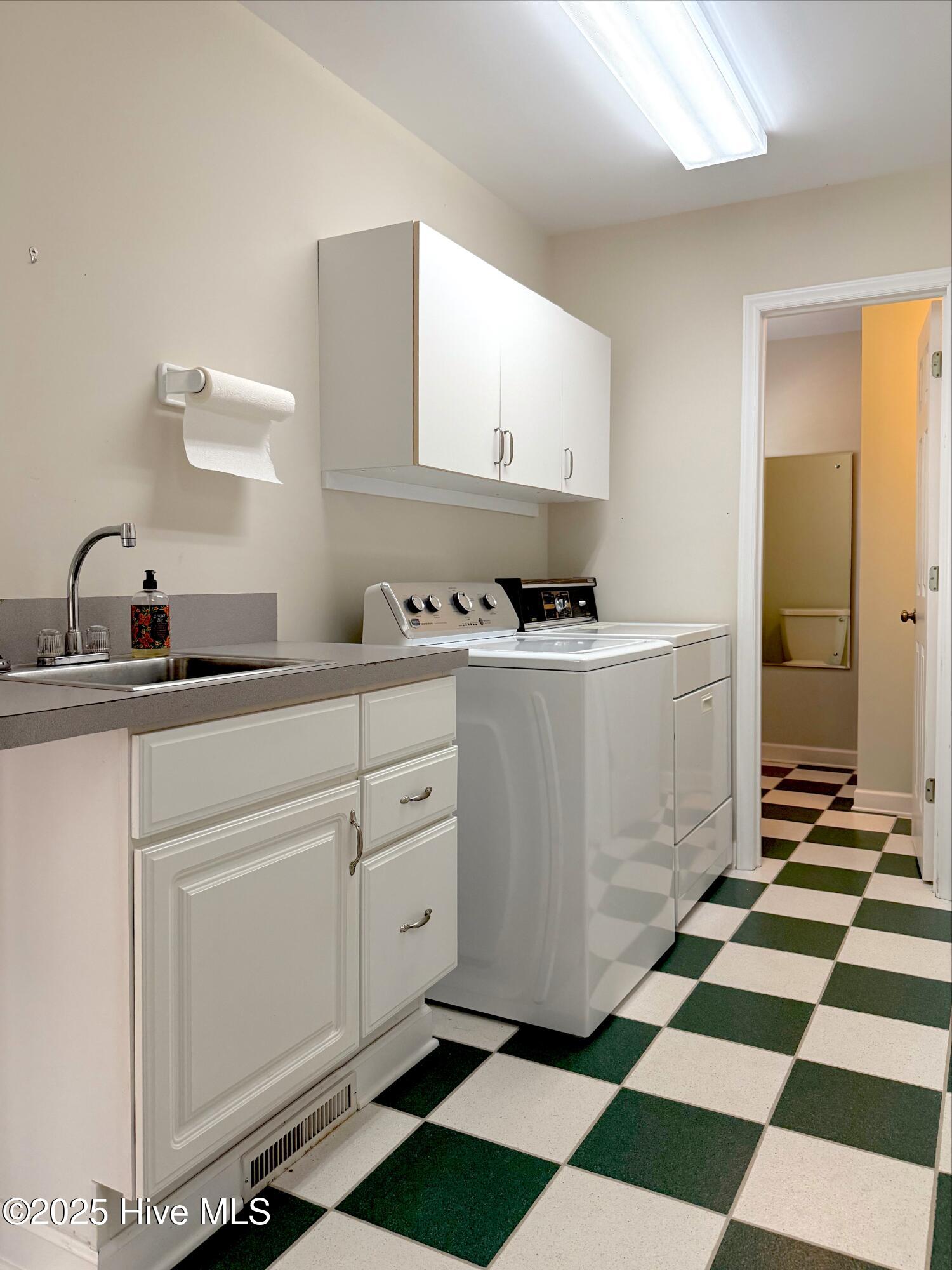 7760 Piney Woods Road