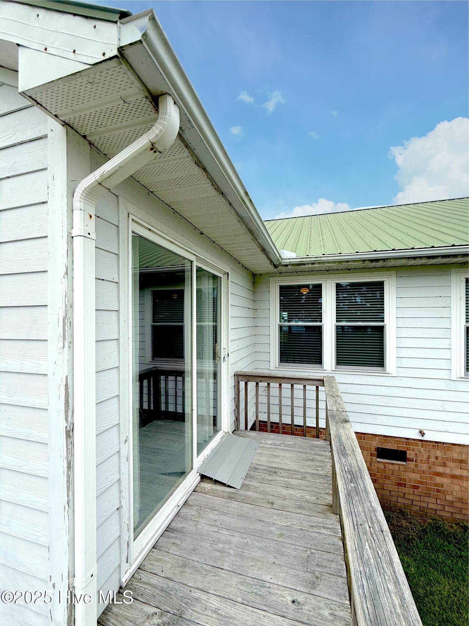 7760 Piney Woods Road