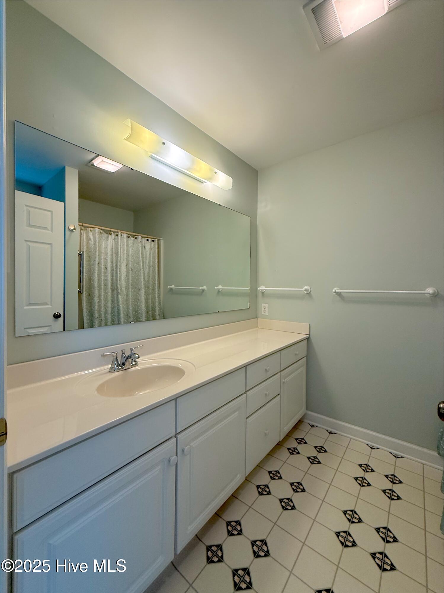 7760 Piney Woods Road