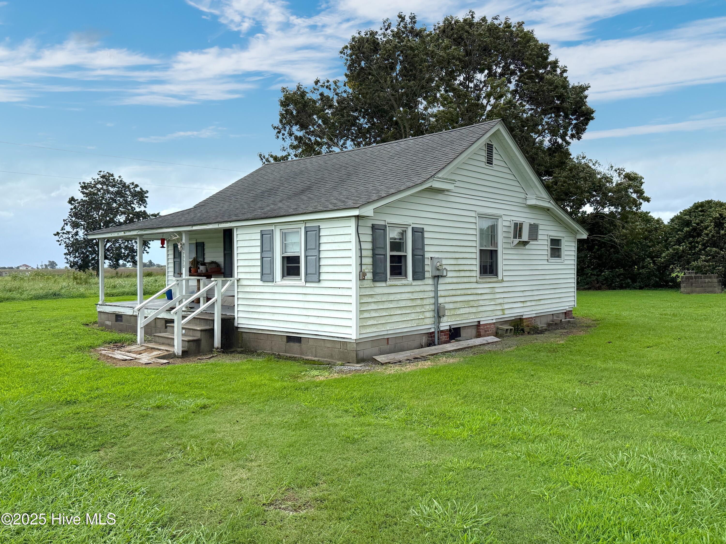 7760 Piney Woods Road