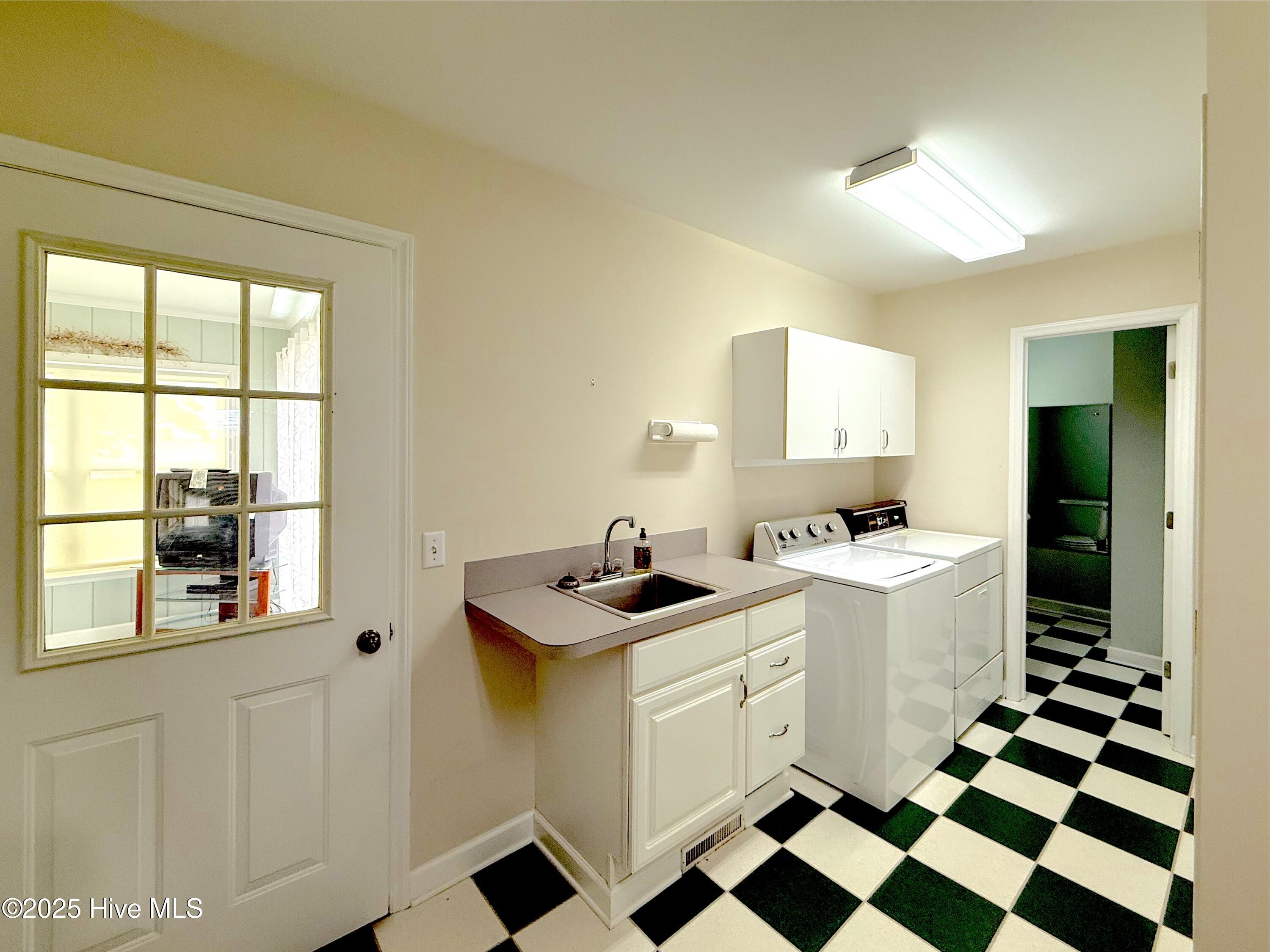 7760 Piney Woods Road