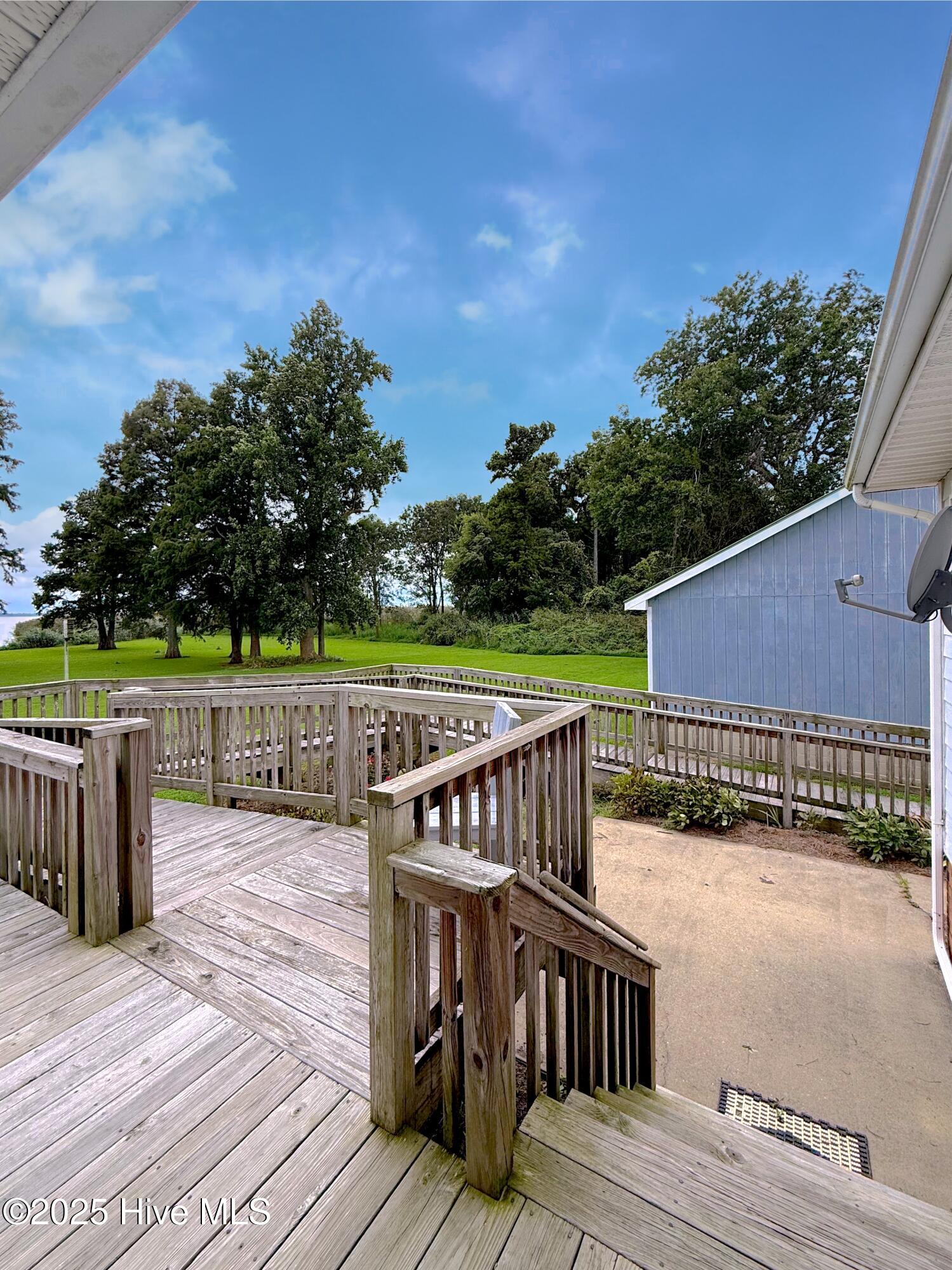 7760 Piney Woods Road