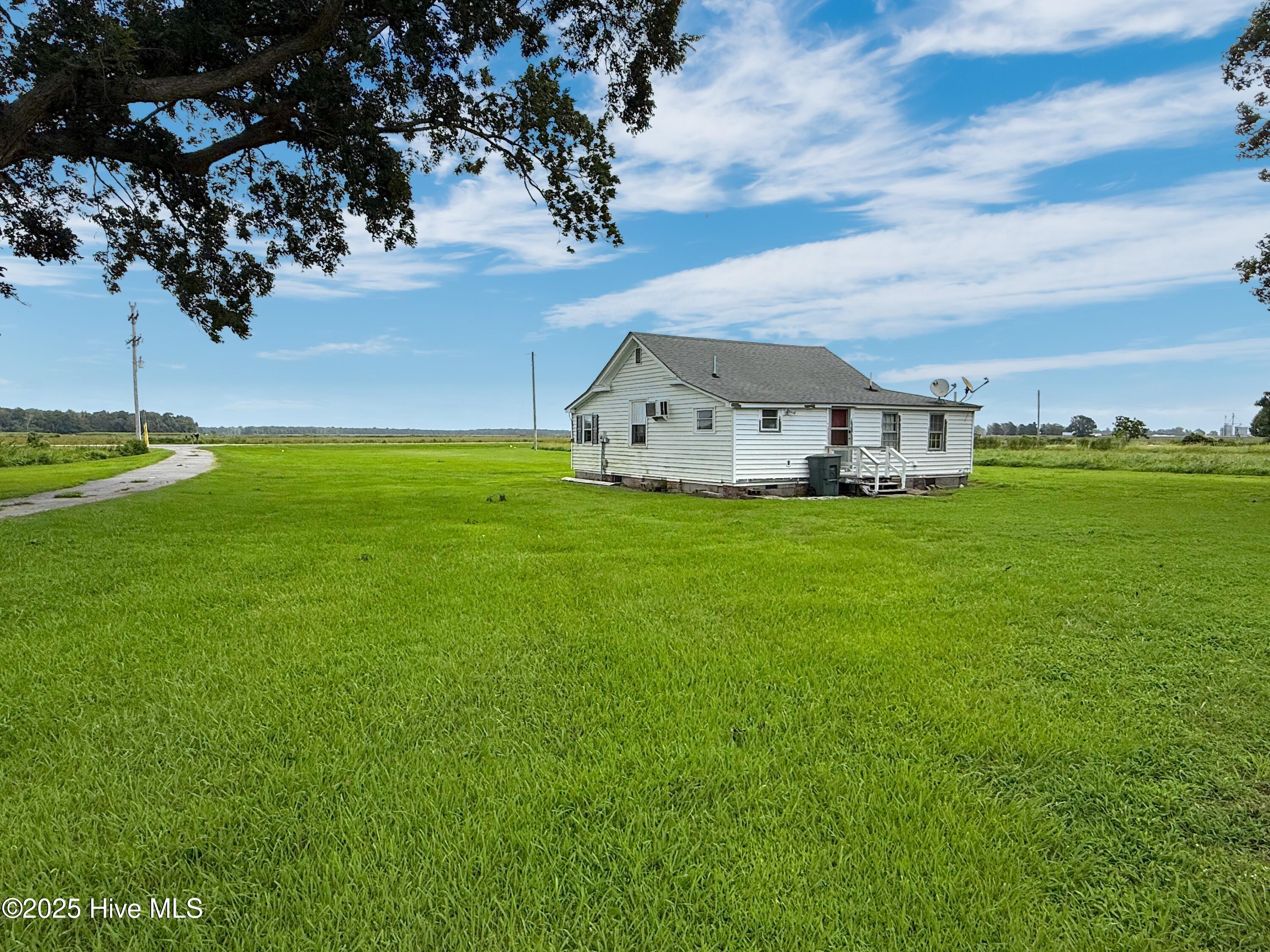 7760 Piney Woods Road