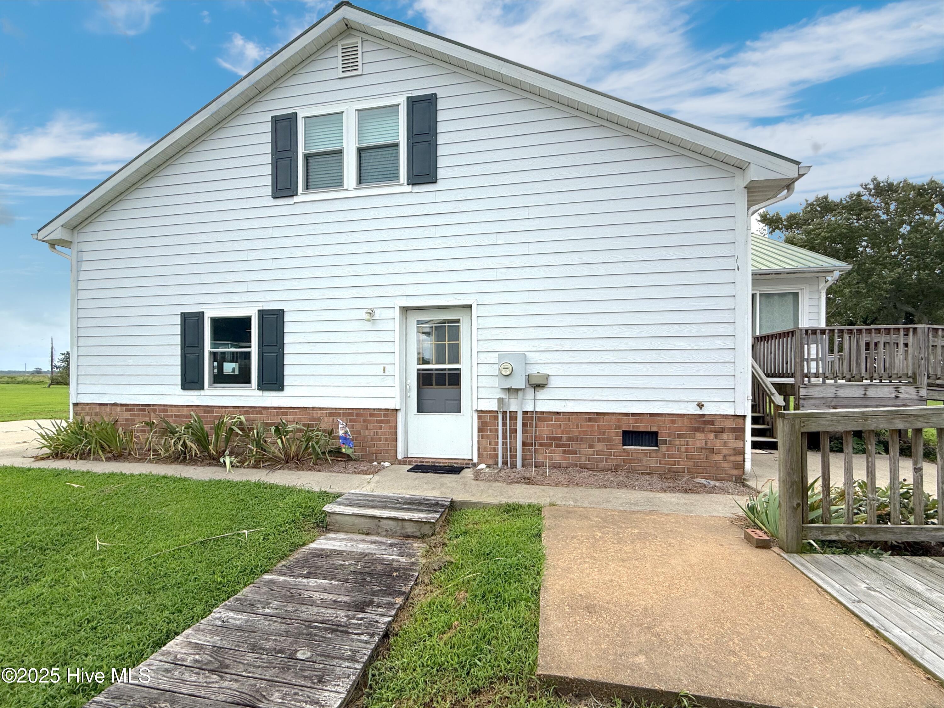 7760 Piney Woods Road