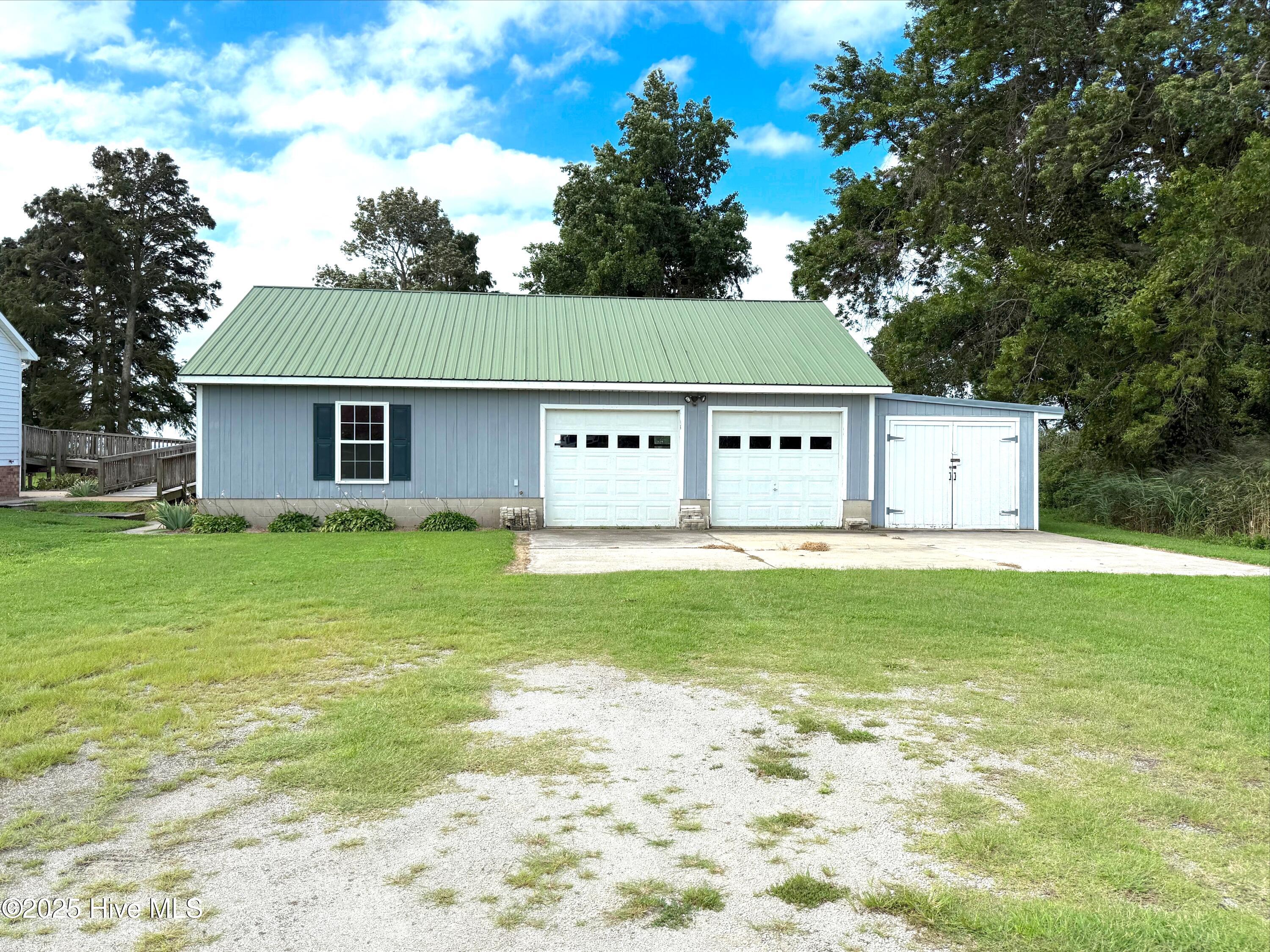 7760 Piney Woods Road