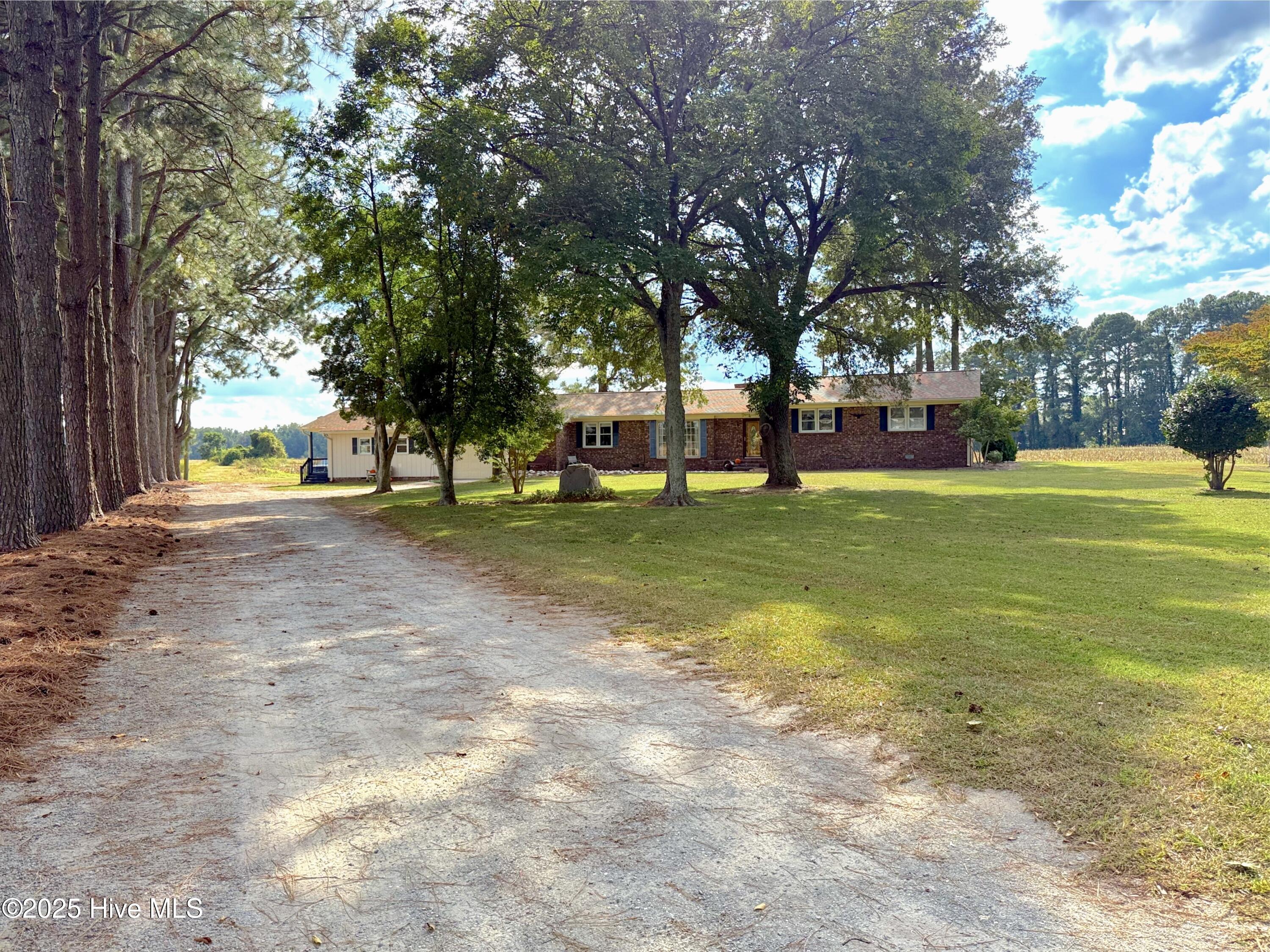 1591 Pat'S Road