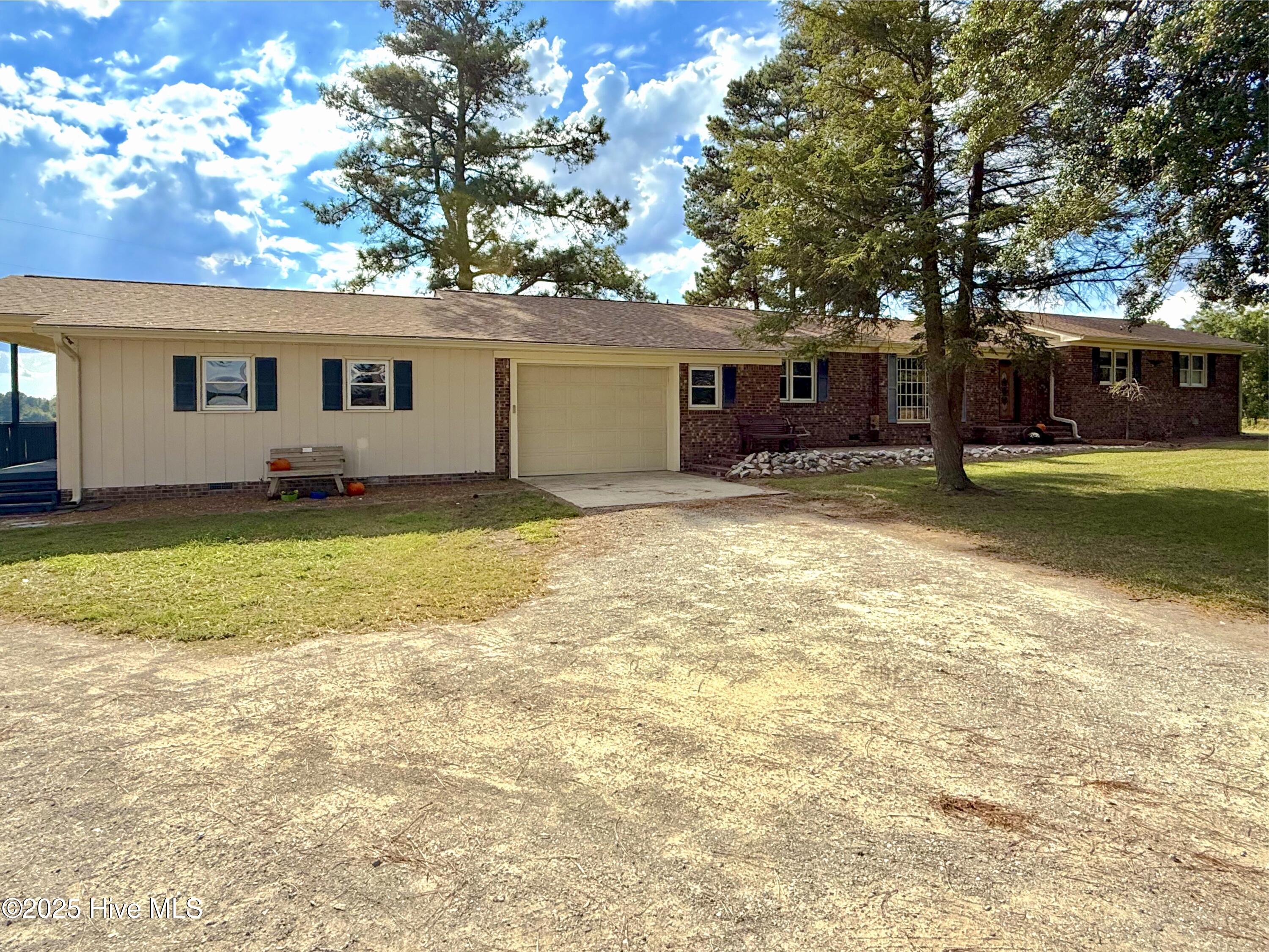 1591 Pat'S Road
