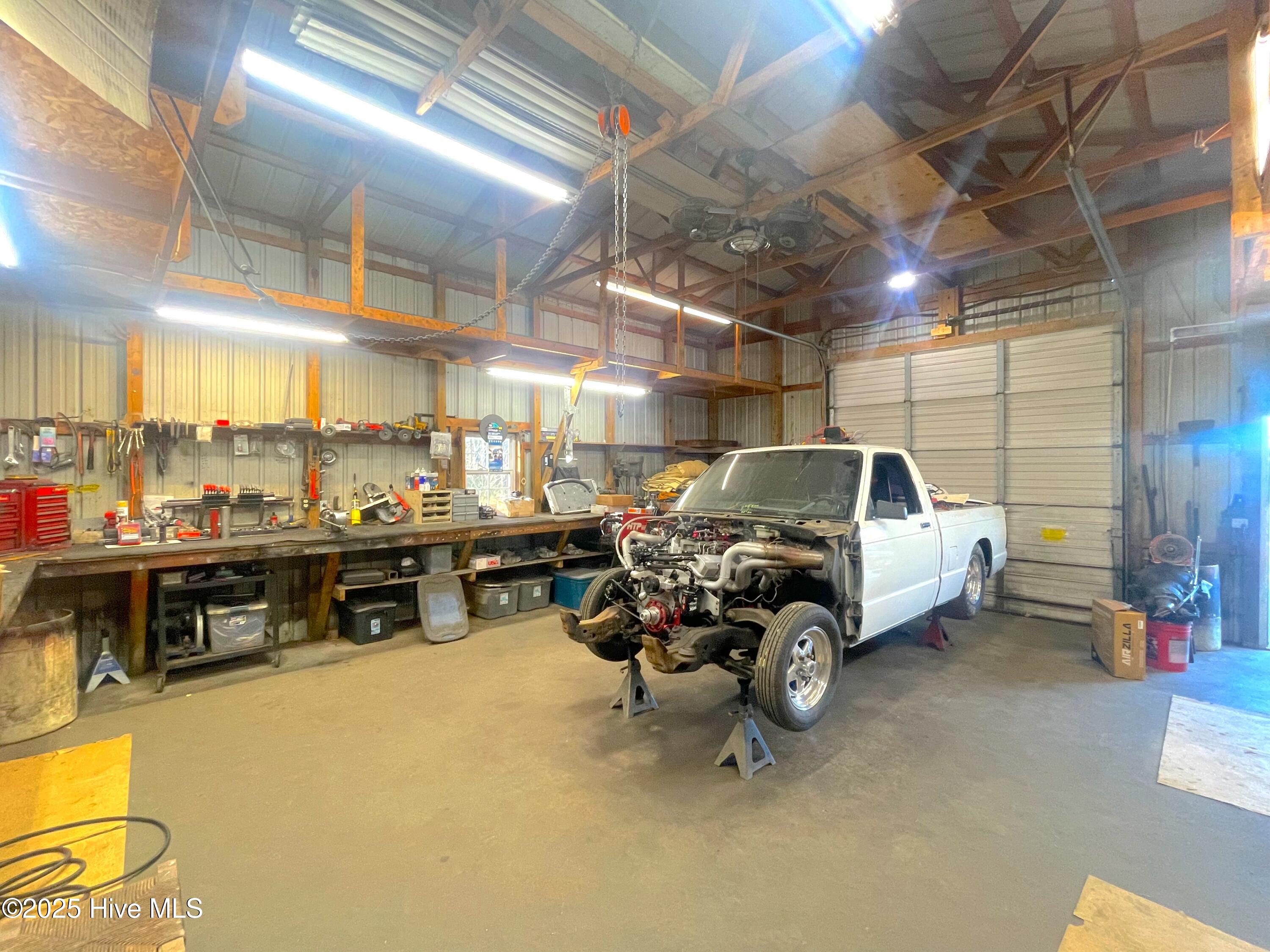 326 3C Woodstock Lane