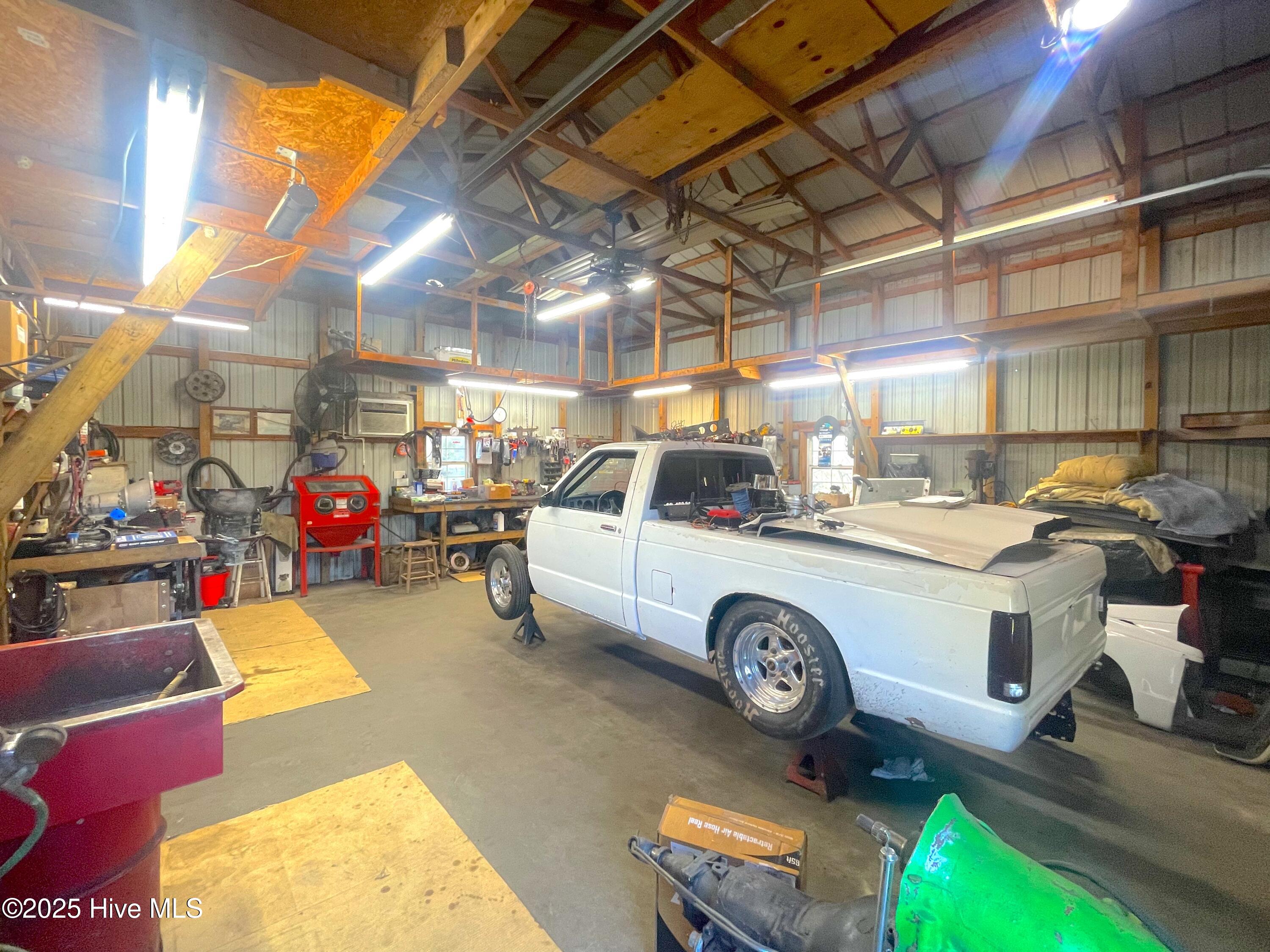 326 3C Woodstock Lane