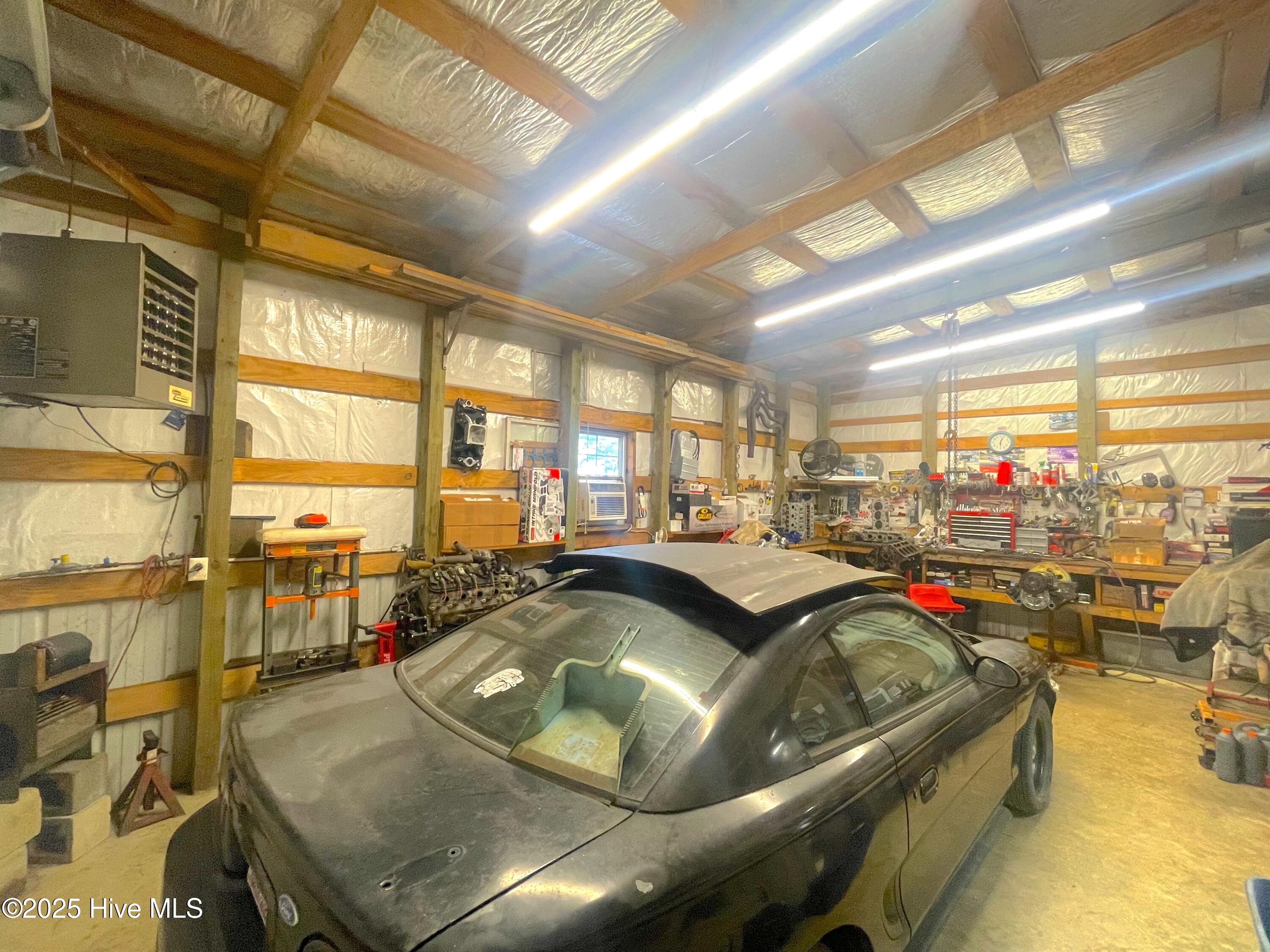 326 3C Woodstock Lane