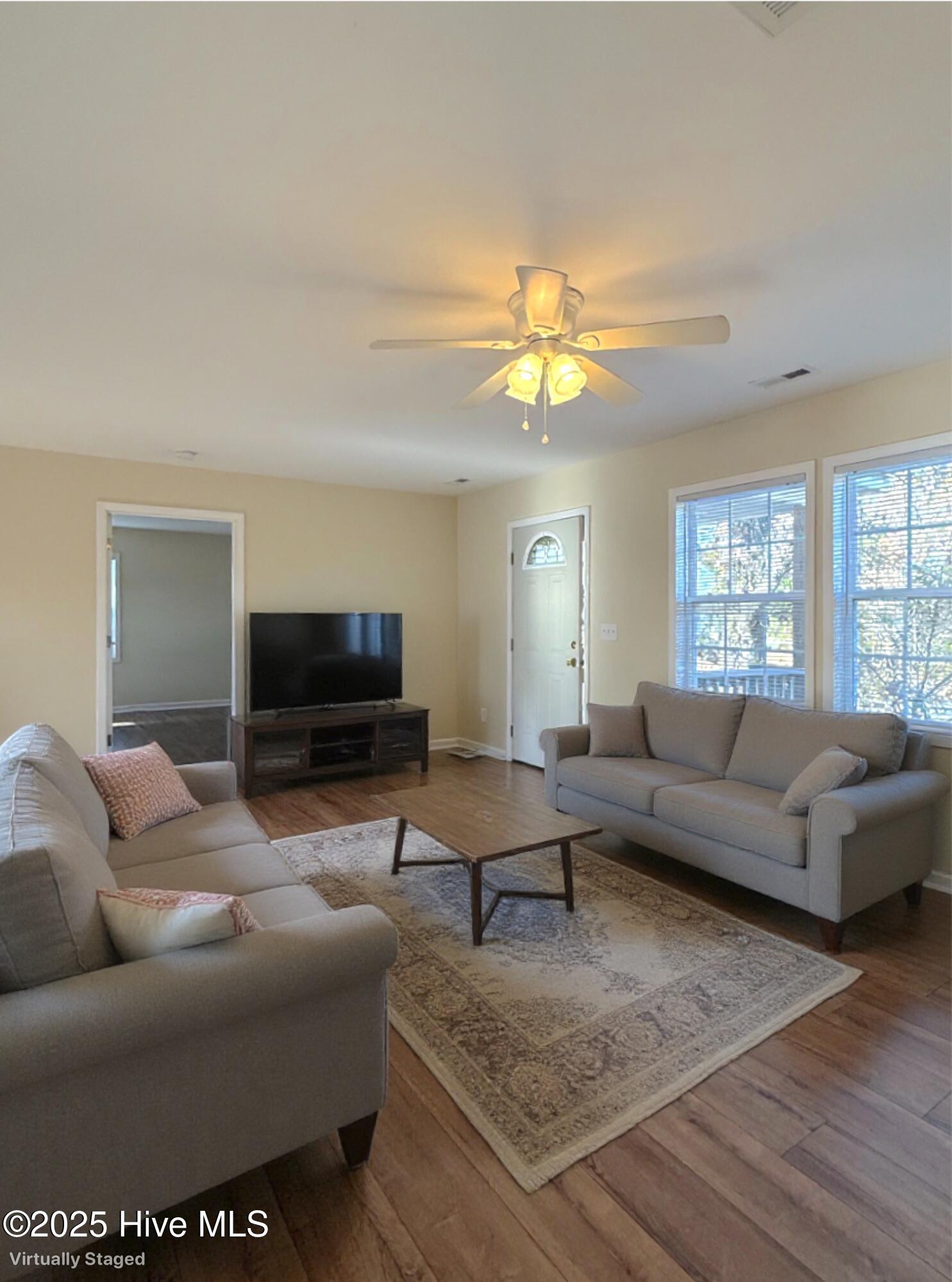 4876 Loop Road