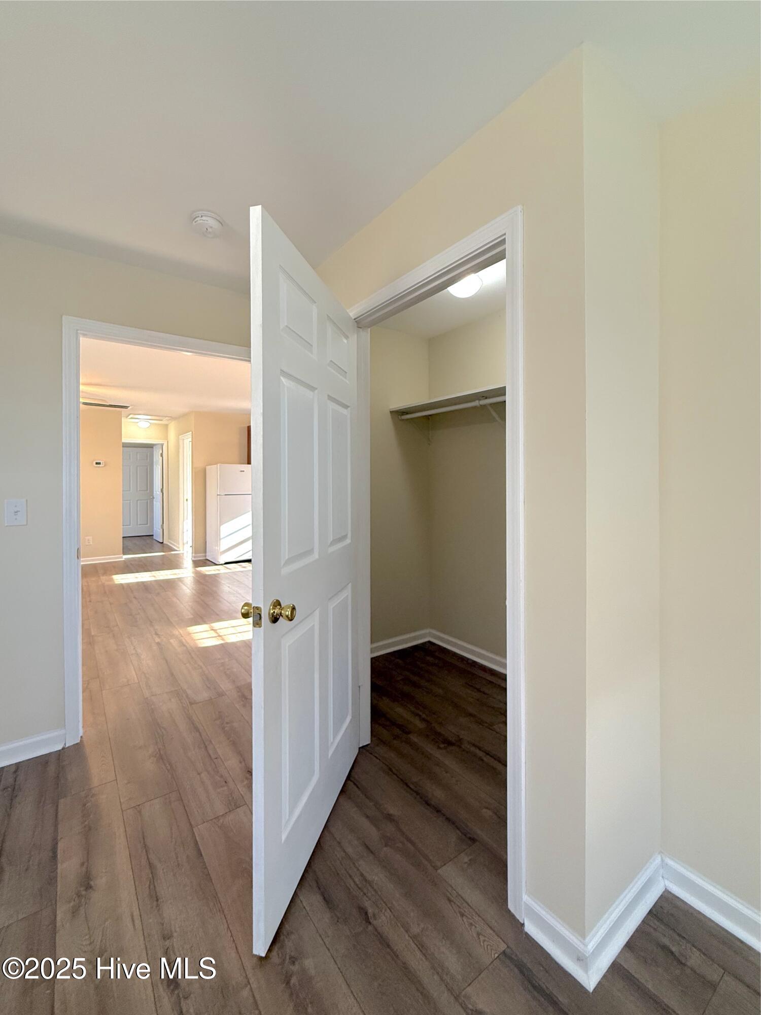 4876 Loop Road
