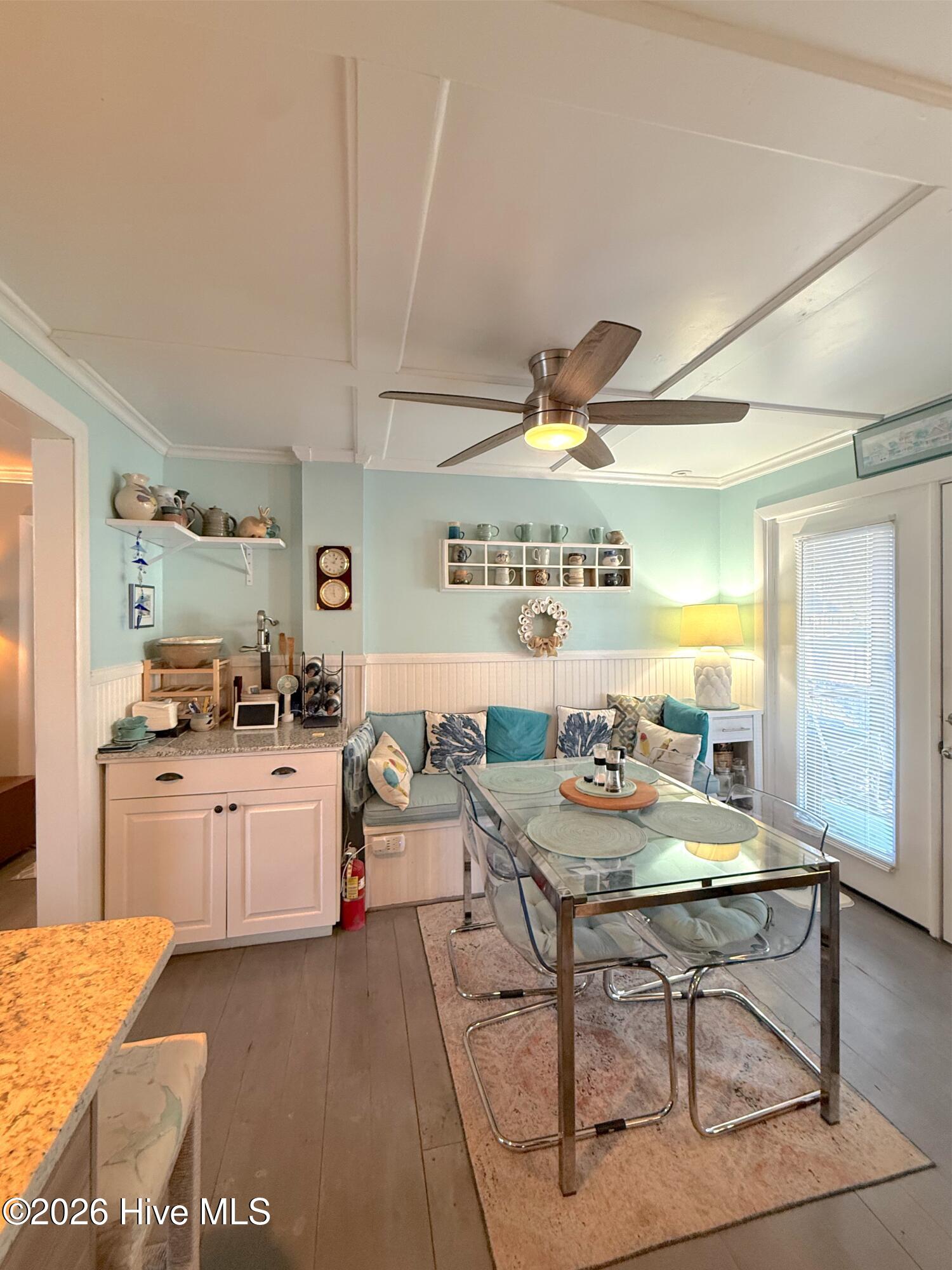 387 Riverview Street