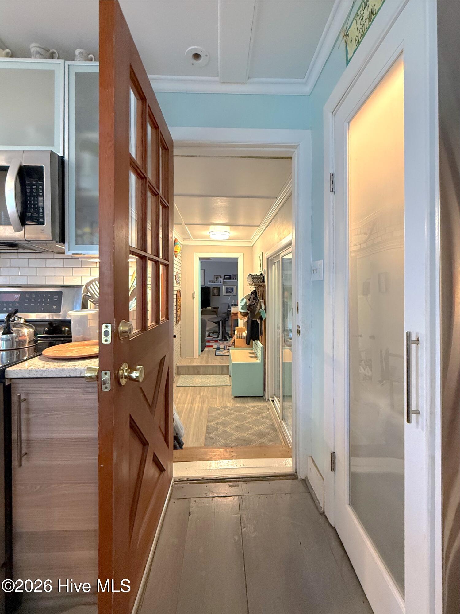 387 Riverview Street