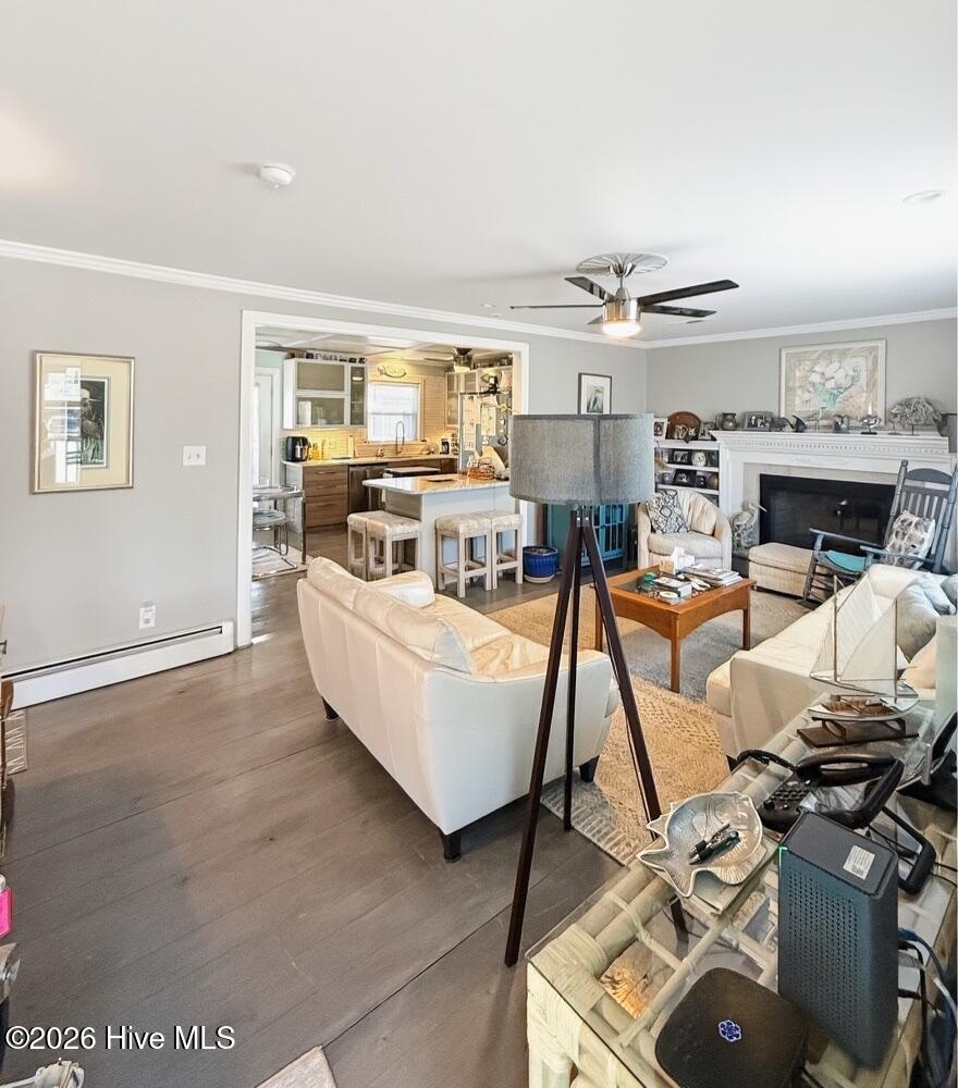 387 Riverview Street