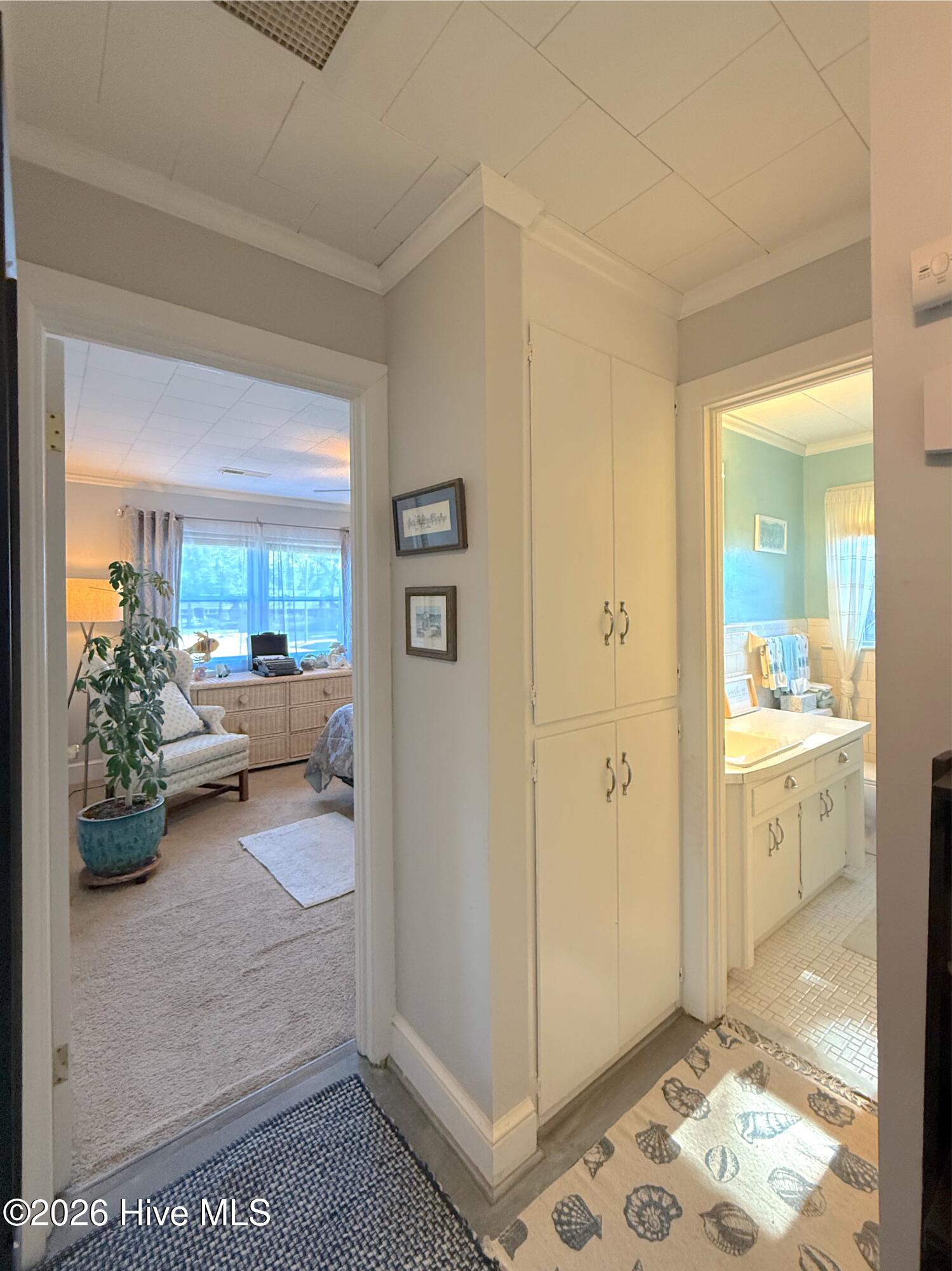 387 Riverview Street