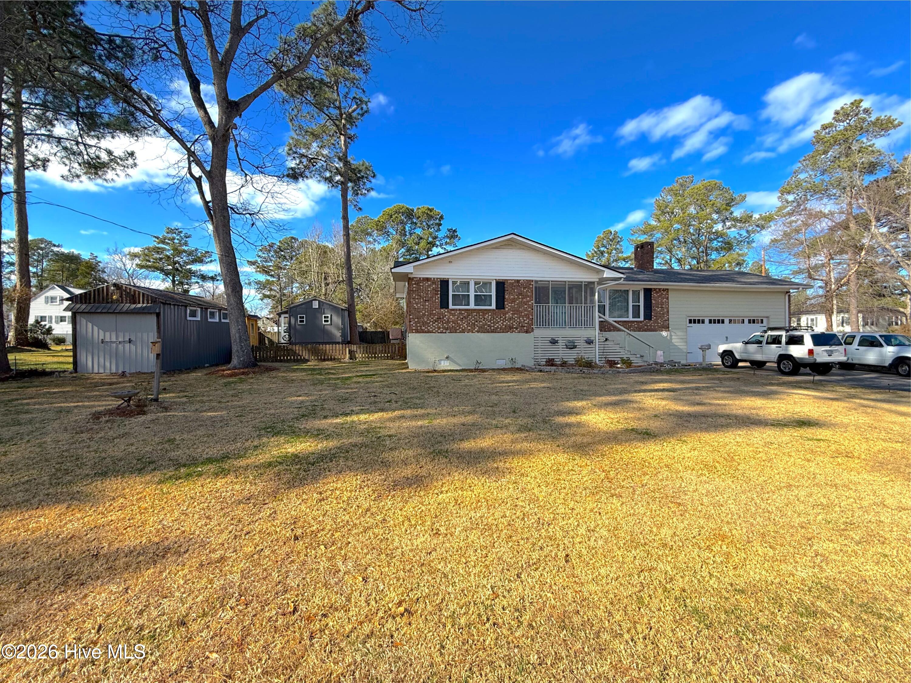 387 Riverview Street