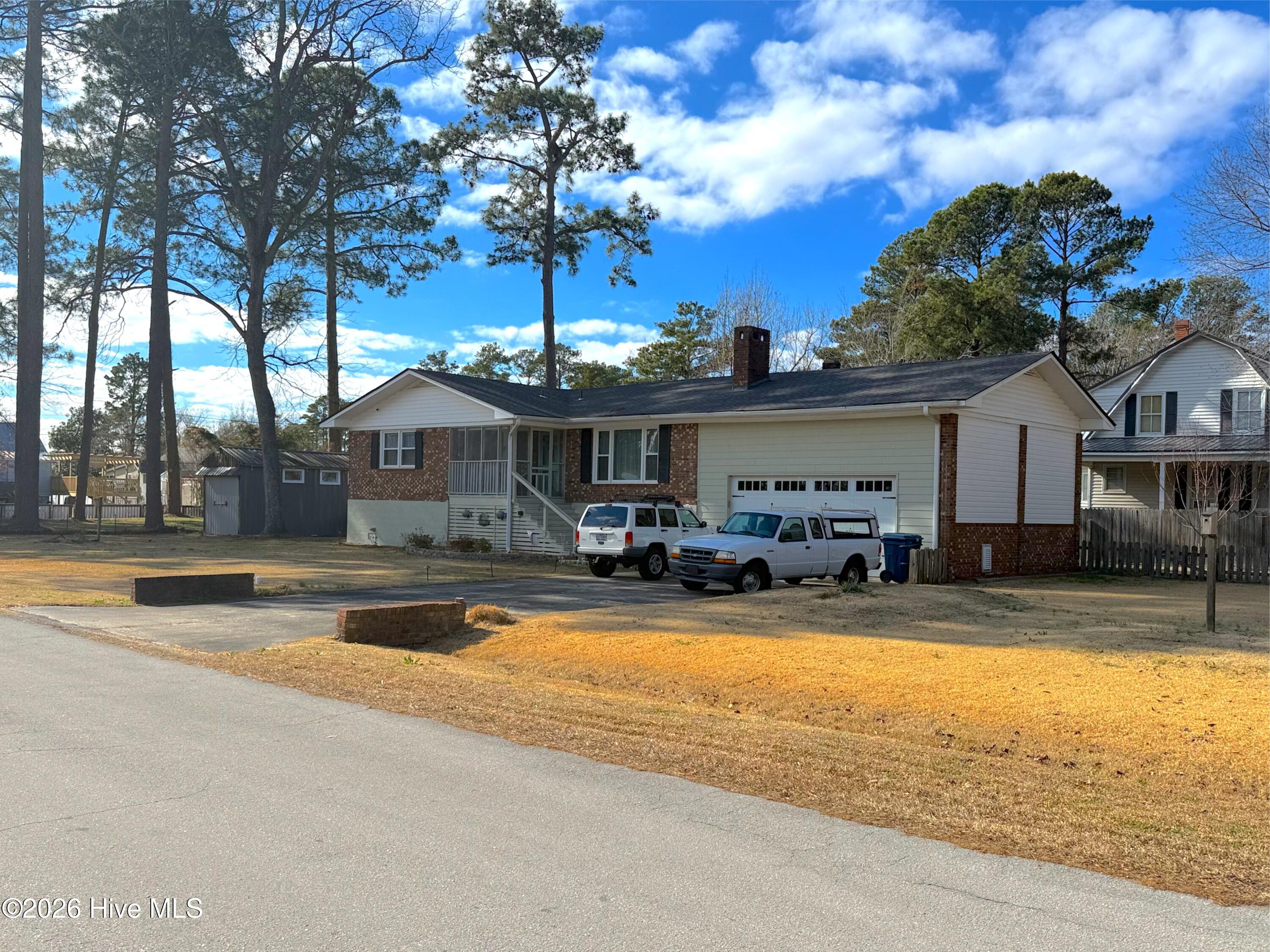 387 Riverview Street