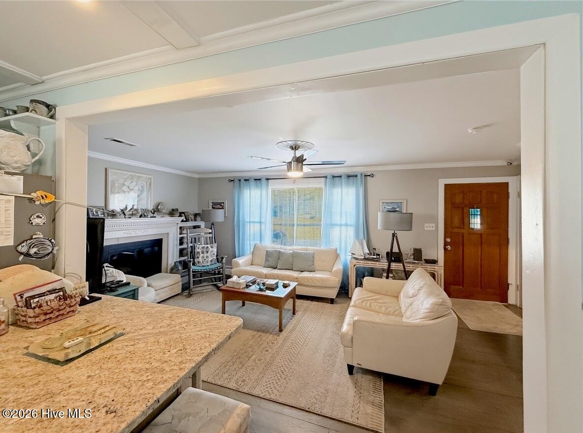 387 Riverview Street