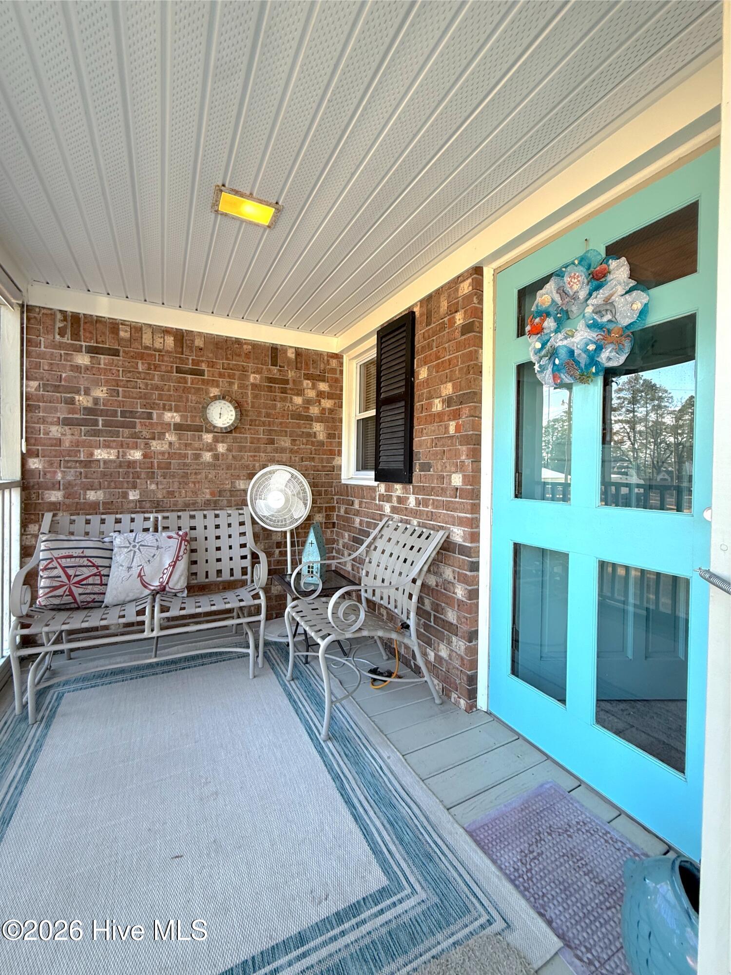 387 Riverview Street