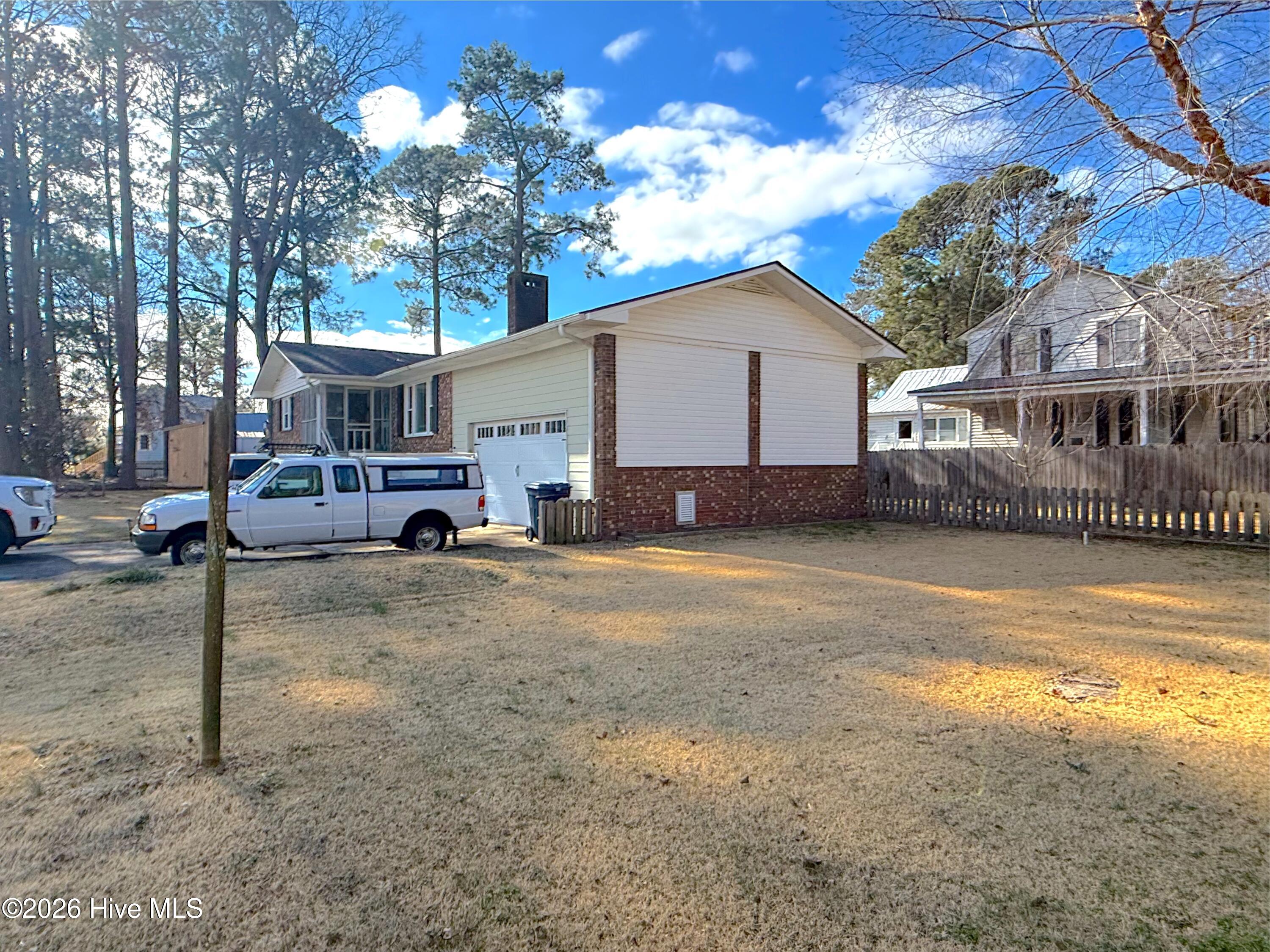 387 Riverview Street