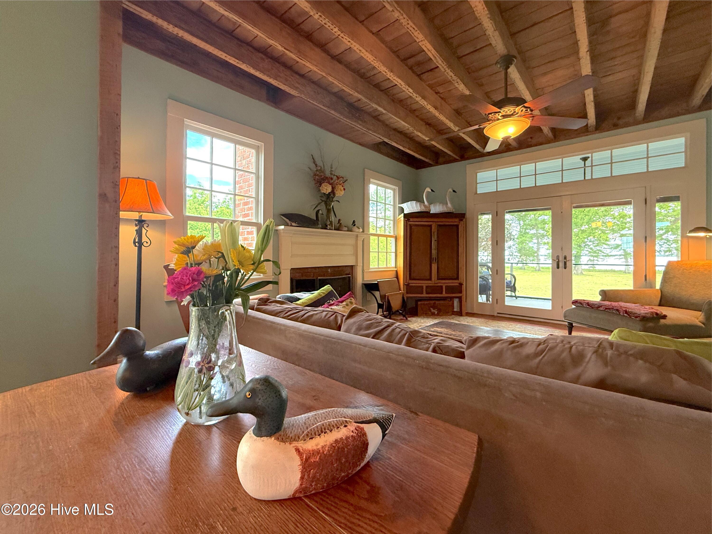 6386 Piney Woods Road