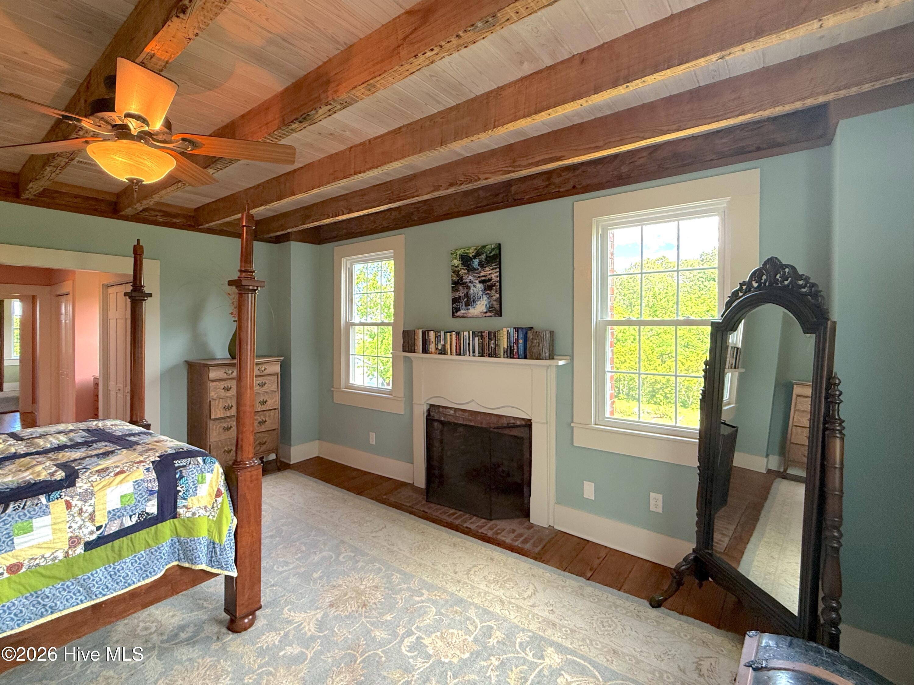6386 Piney Woods Road