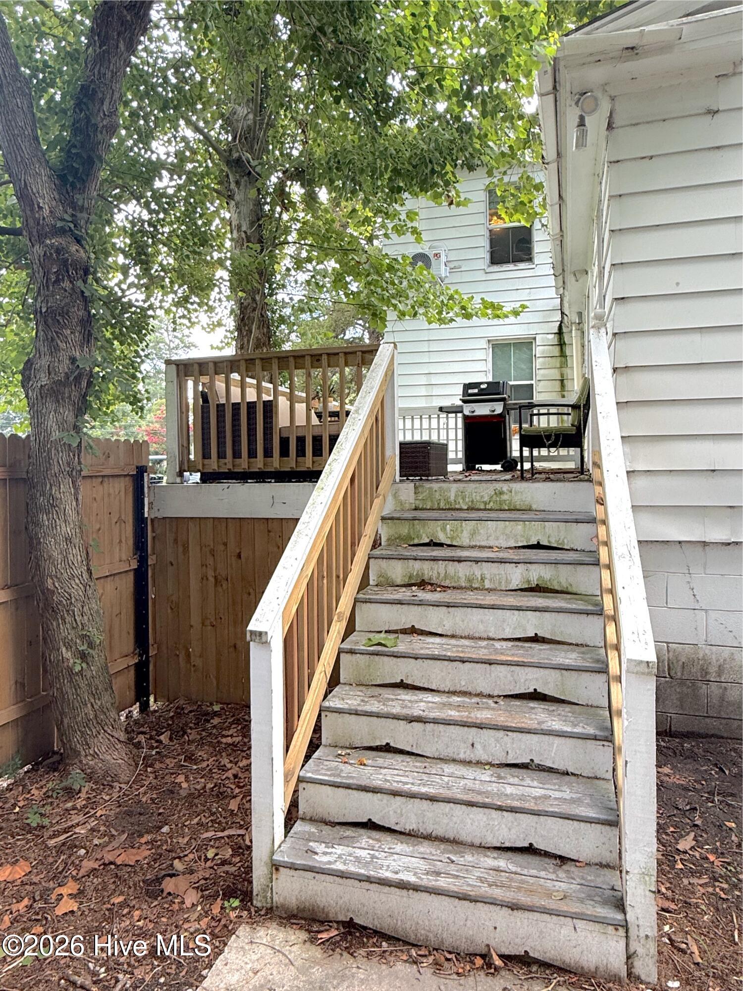 649 E Main Street