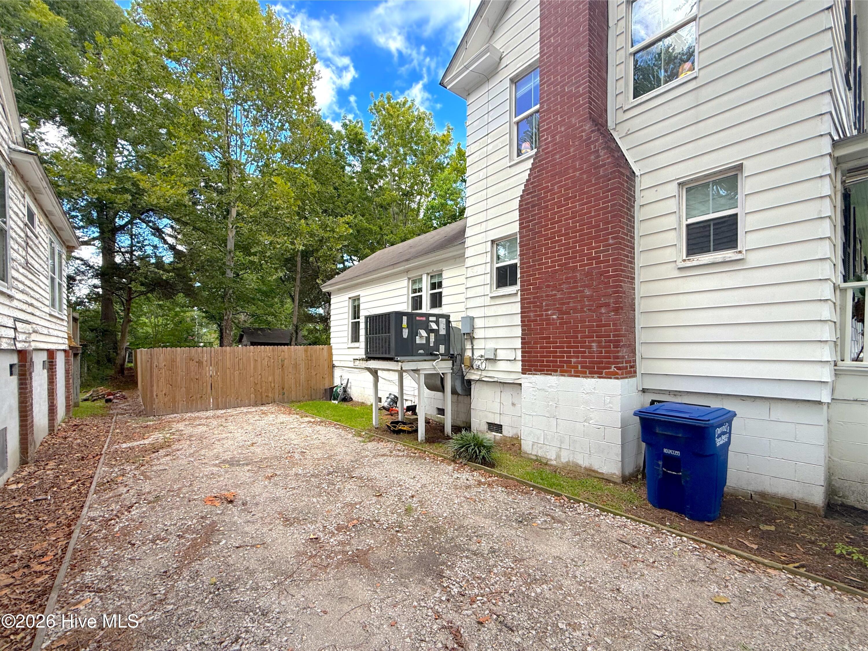649 E Main Street