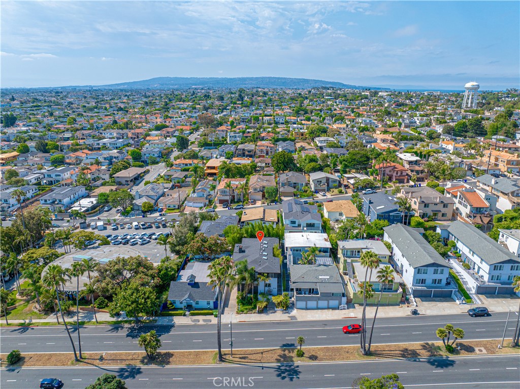 1542 Manhattan Beach Blvd