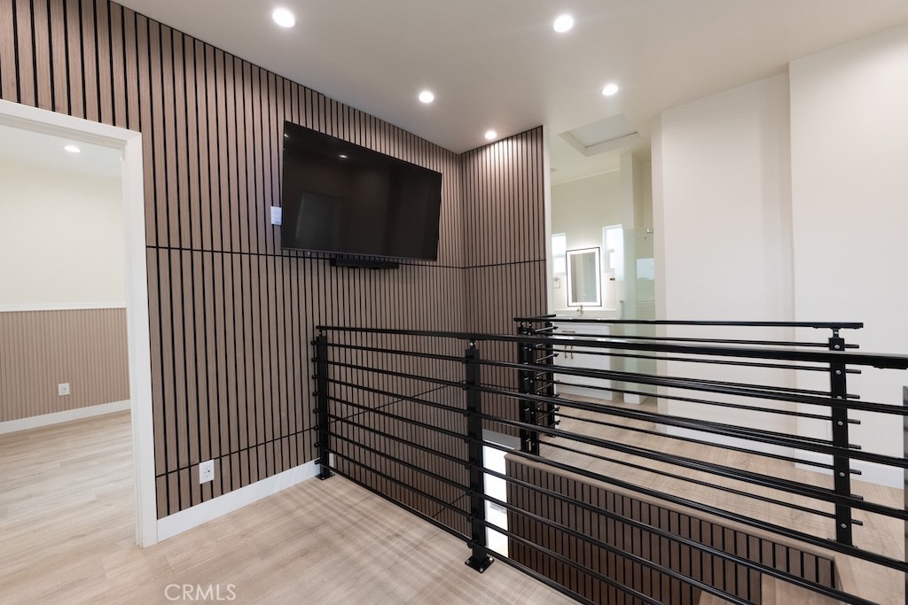 3242 W 187 th Street