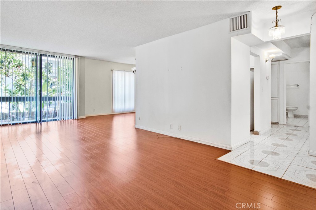 1735 N Fuller 224