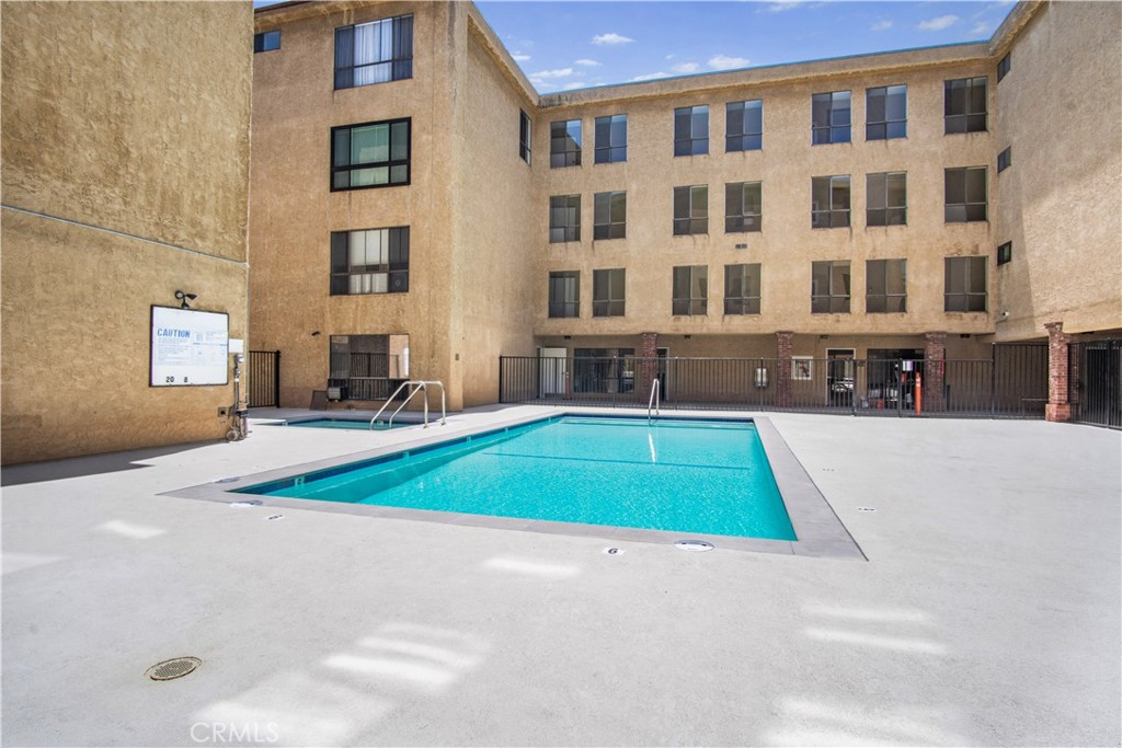 1735 N Fuller 224