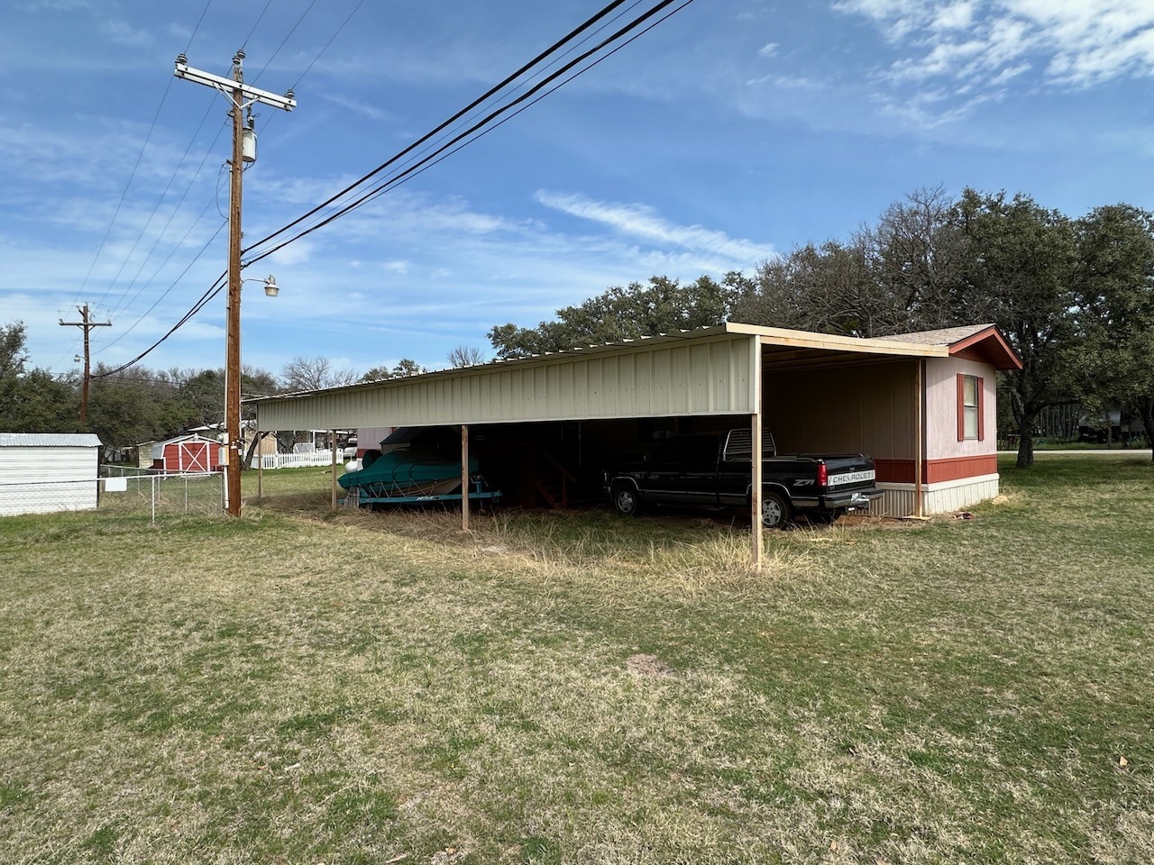 4310 Apache Drive