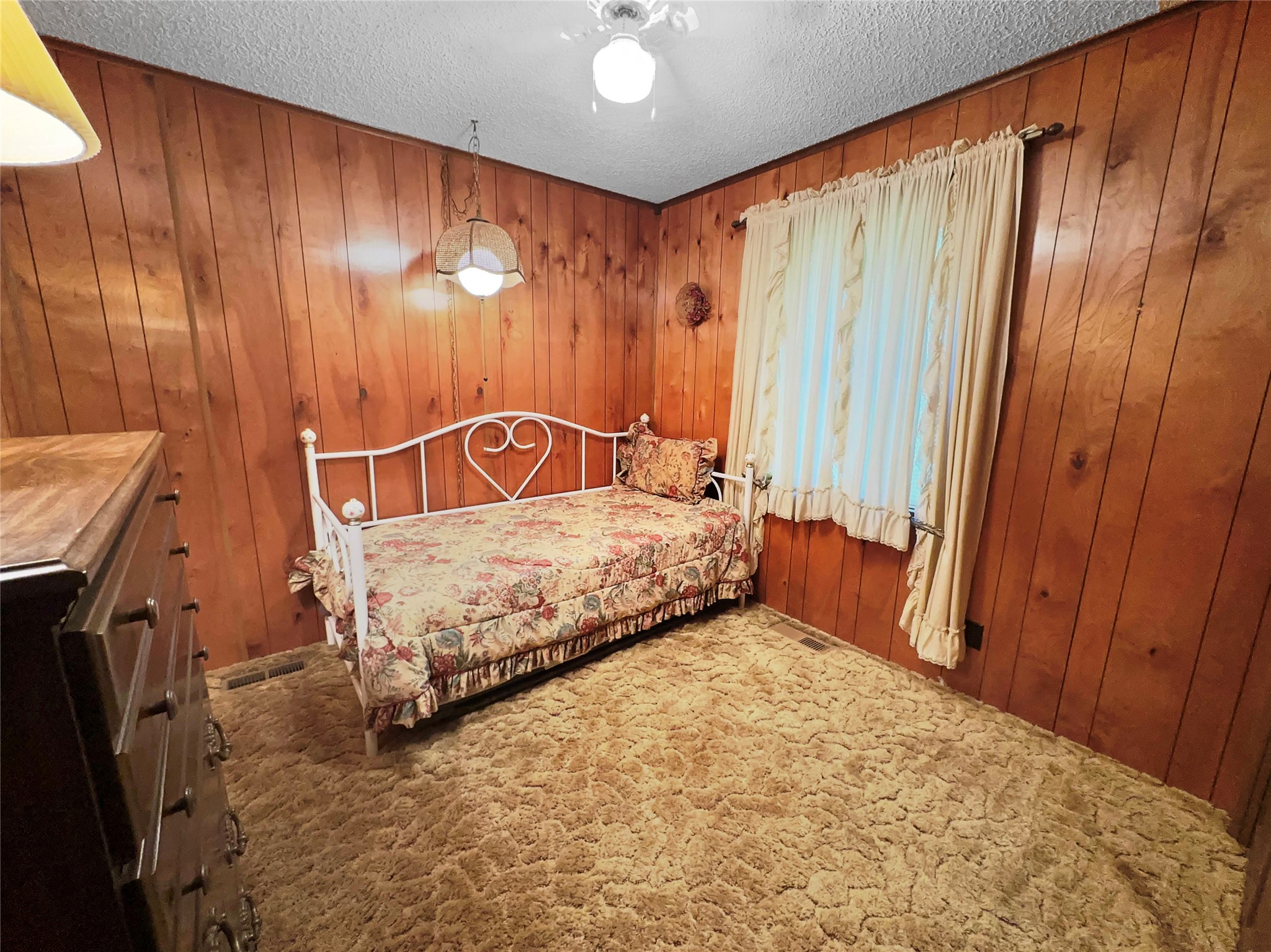4310 Apache Drive