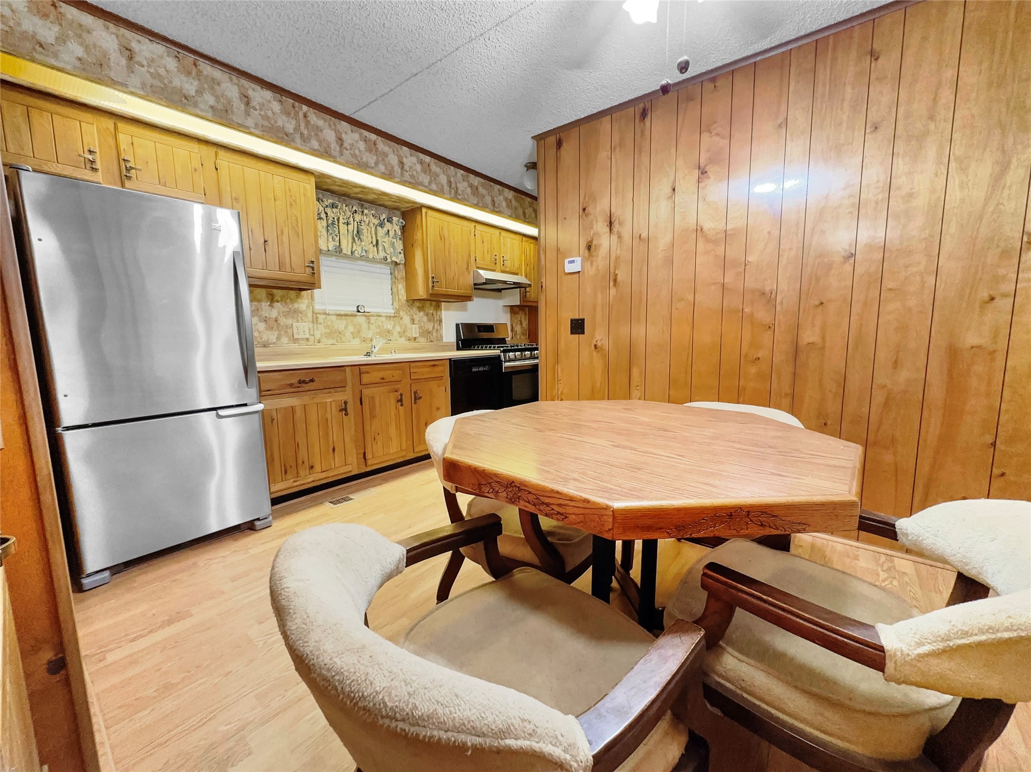 4310 Apache Drive
