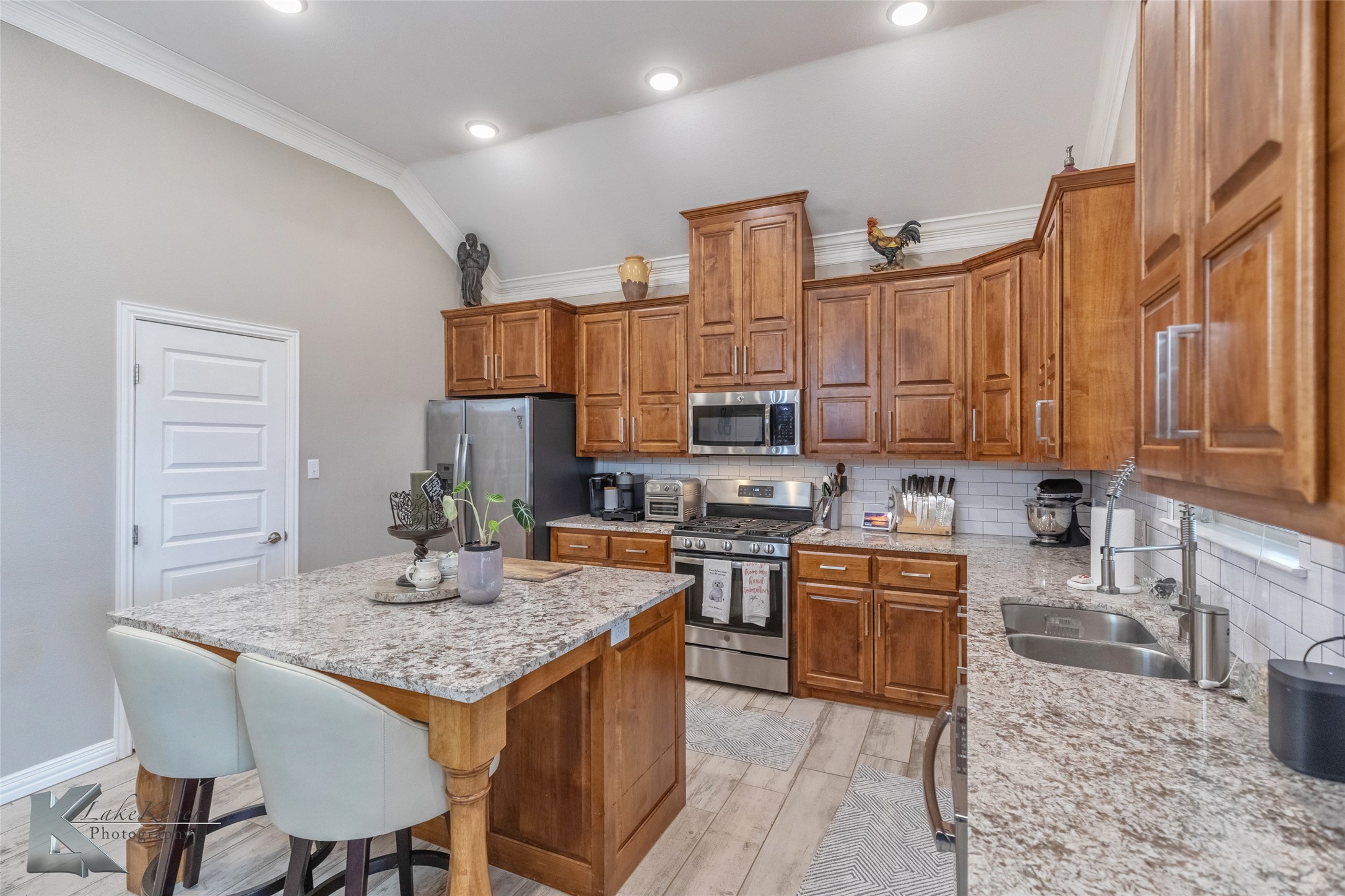 6809 Cedar Elm Drive