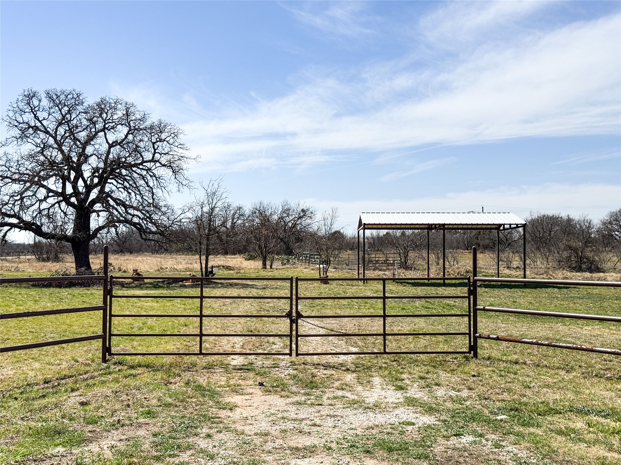 3300 Highway 569