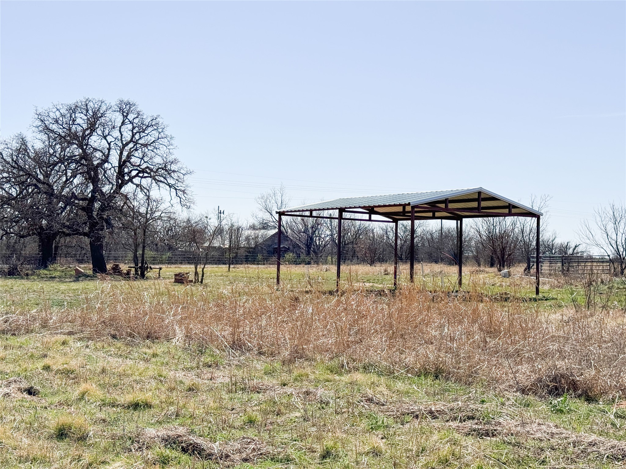 3300 Highway 569