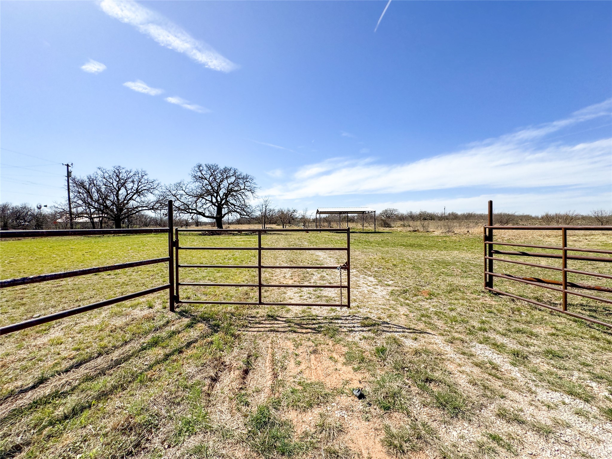 3300 Highway 569